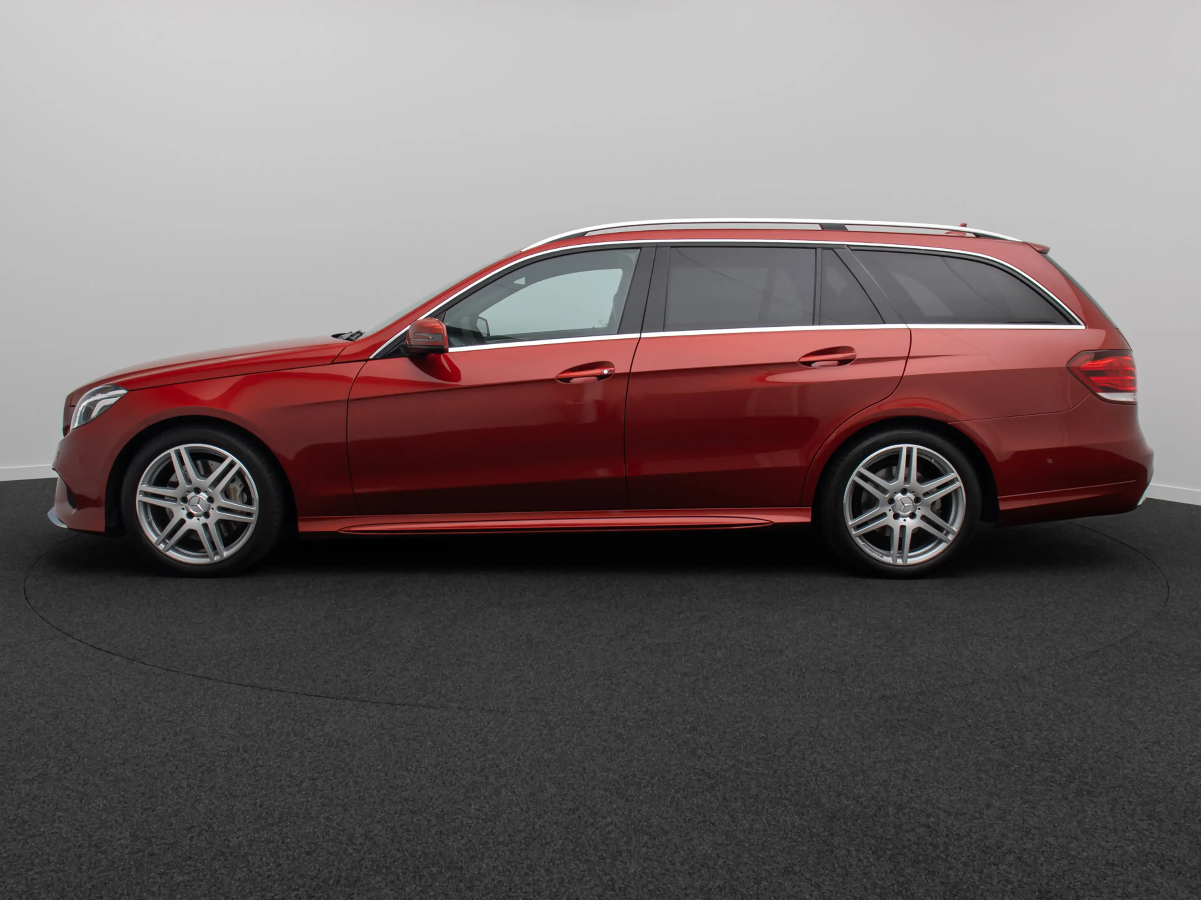 Mercedes-Benz E 350 BlueTEC PDC Navi Tempomat LED Leder 18Zoll — photo 11