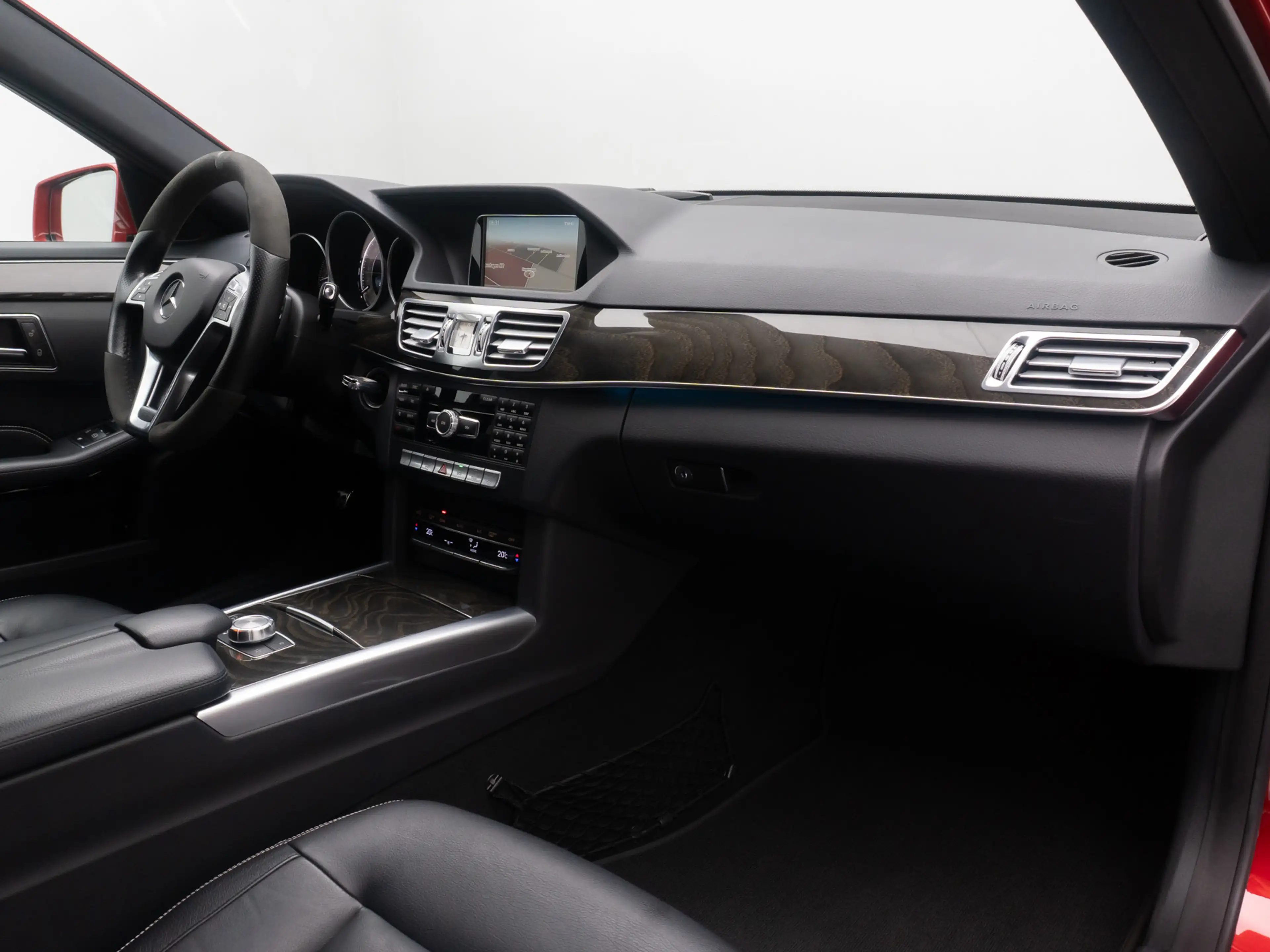 Mercedes-Benz E 350 BlueTEC PDC Navi Tempomat LED Leder 18Zoll — photo 23