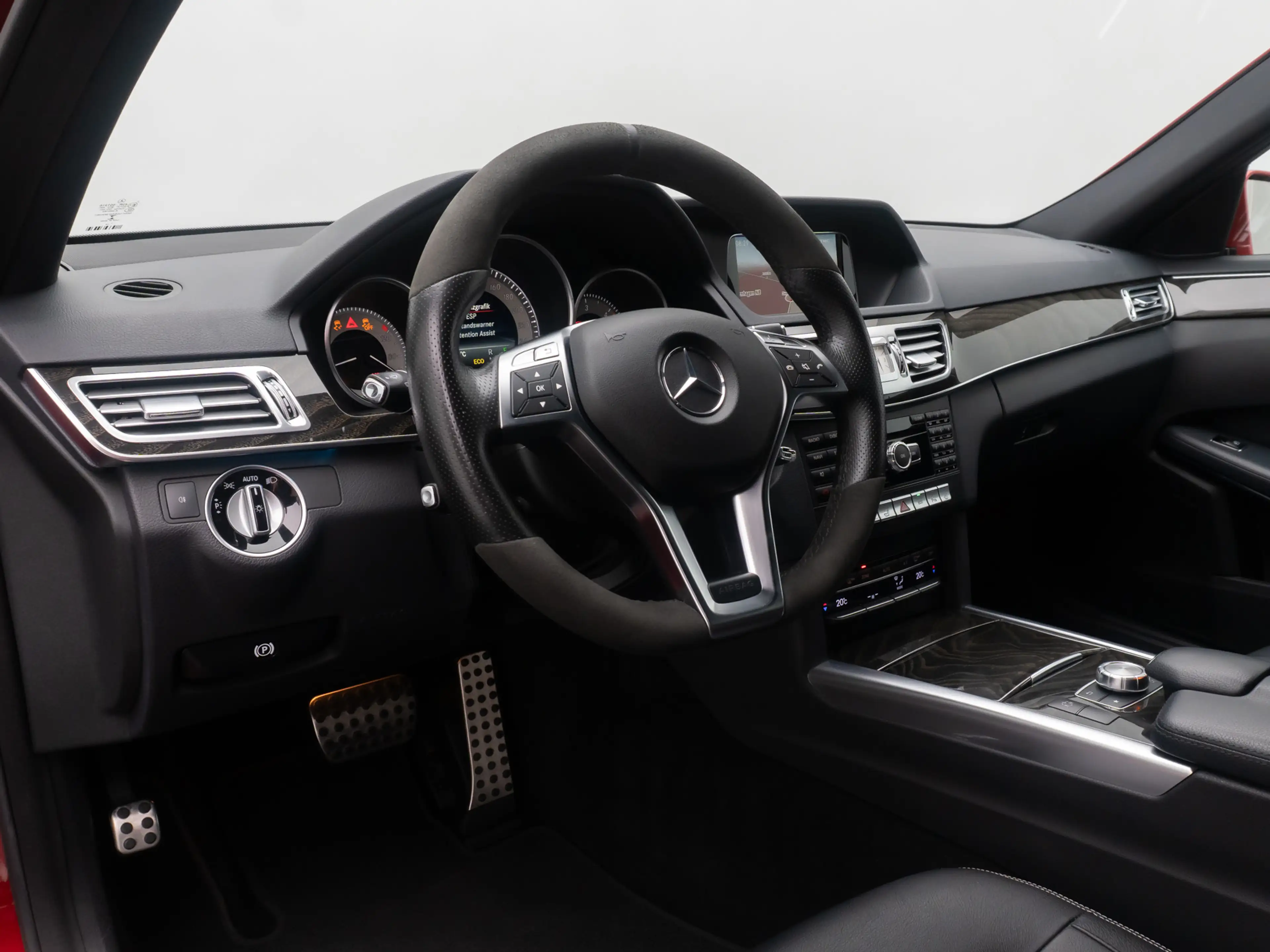 Mercedes-Benz E 350 BlueTEC PDC Navi Tempomat LED Leder 18Zoll — photo 20