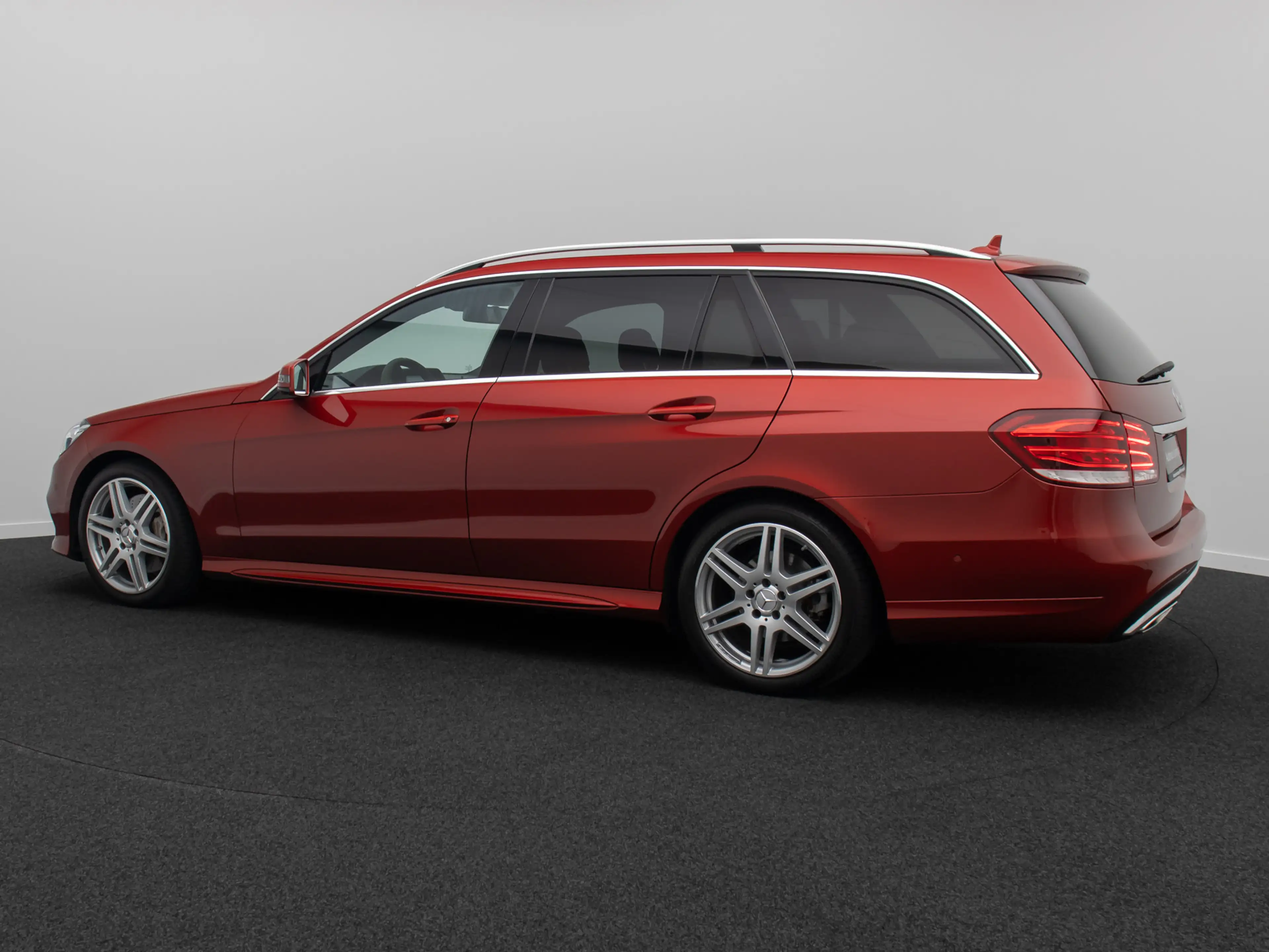Mercedes-Benz E 350 BlueTEC PDC Navi Tempomat LED Leder 18Zoll — photo 10