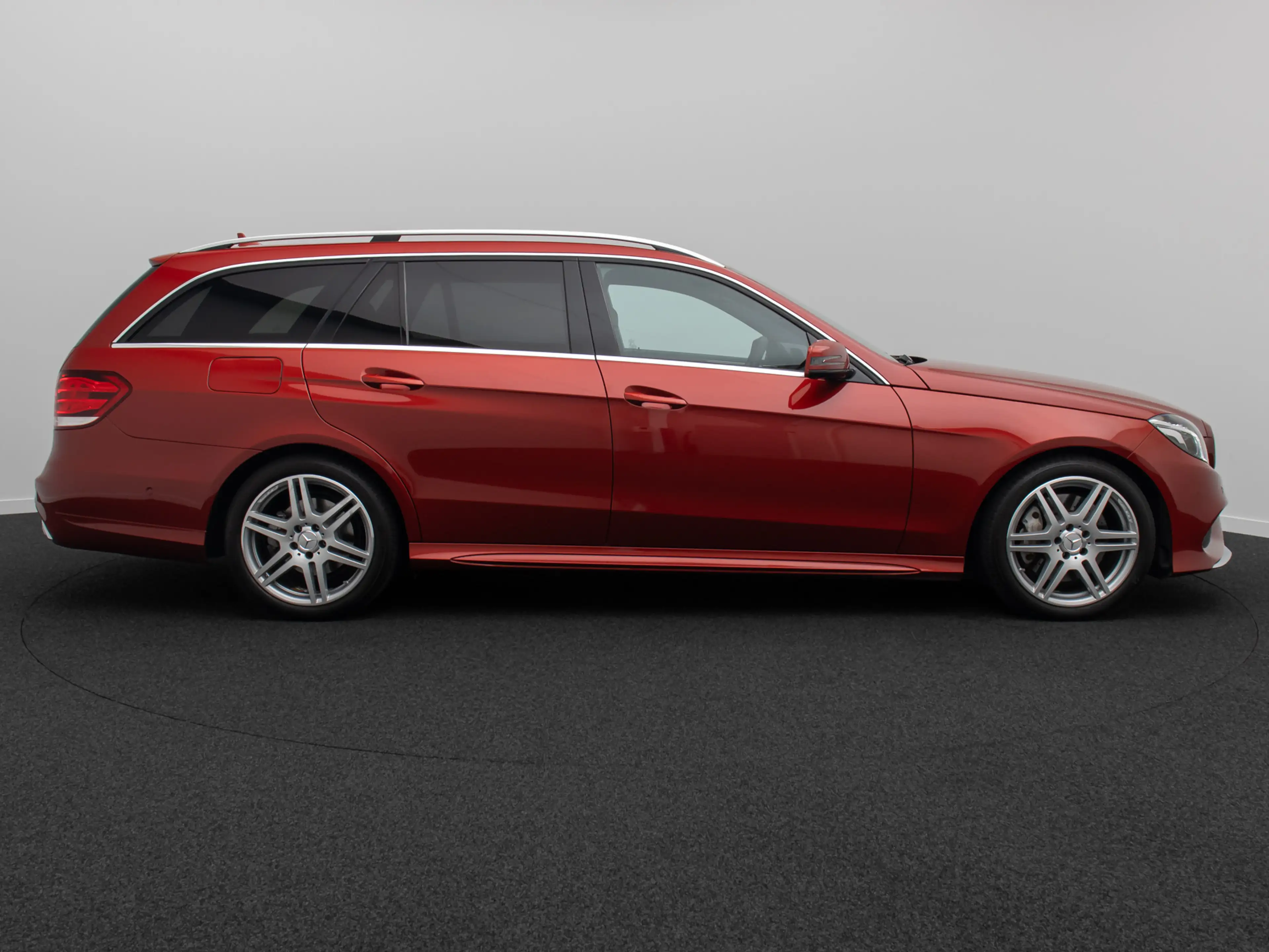 Mercedes-Benz E 350 BlueTEC PDC Navi Tempomat LED Leder 18Zoll — photo 5