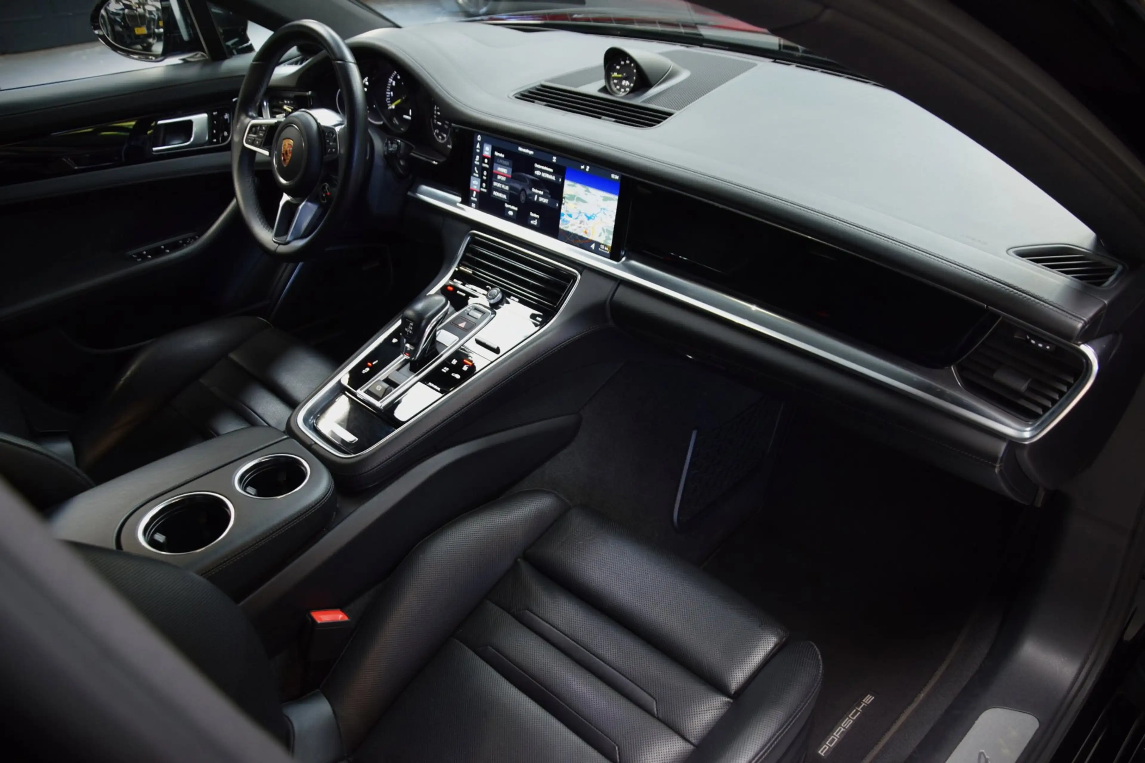 Porsche Panamera Sport Turismo 2.9 4 E-Hybrid 10 Years Edition|Navi — photo 12