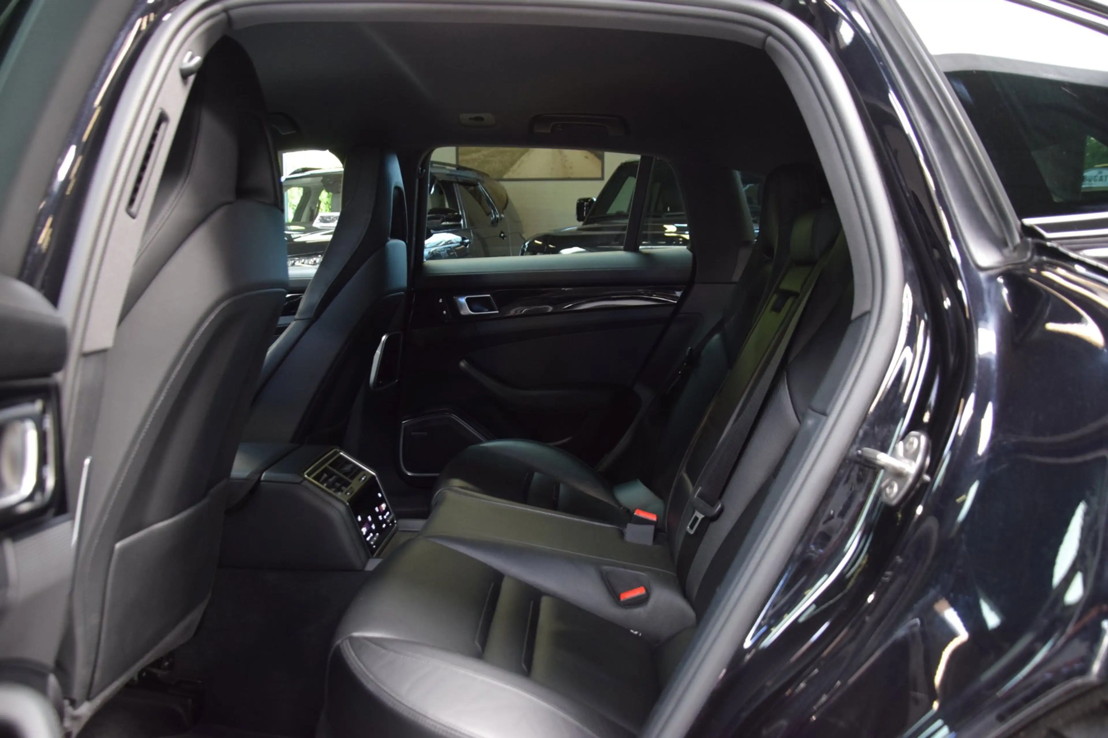 Porsche Panamera Sport Turismo 2.9 4 E-Hybrid 10 Years Edition|Navi — photo 7