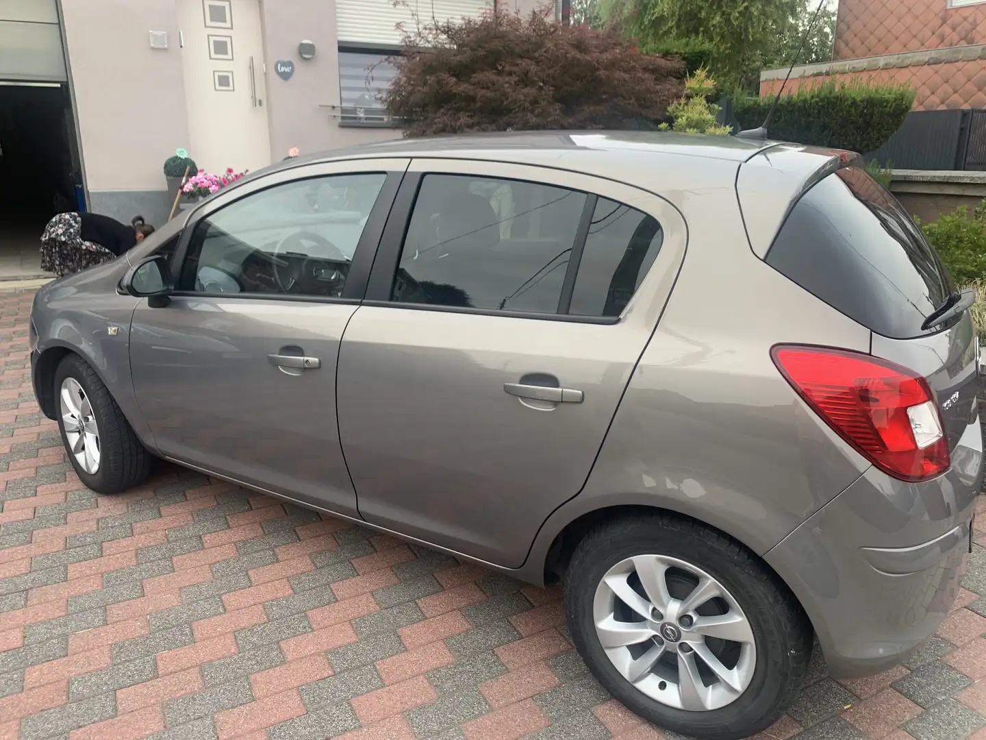 Opel Corsa 1.2i Black Edition - 2