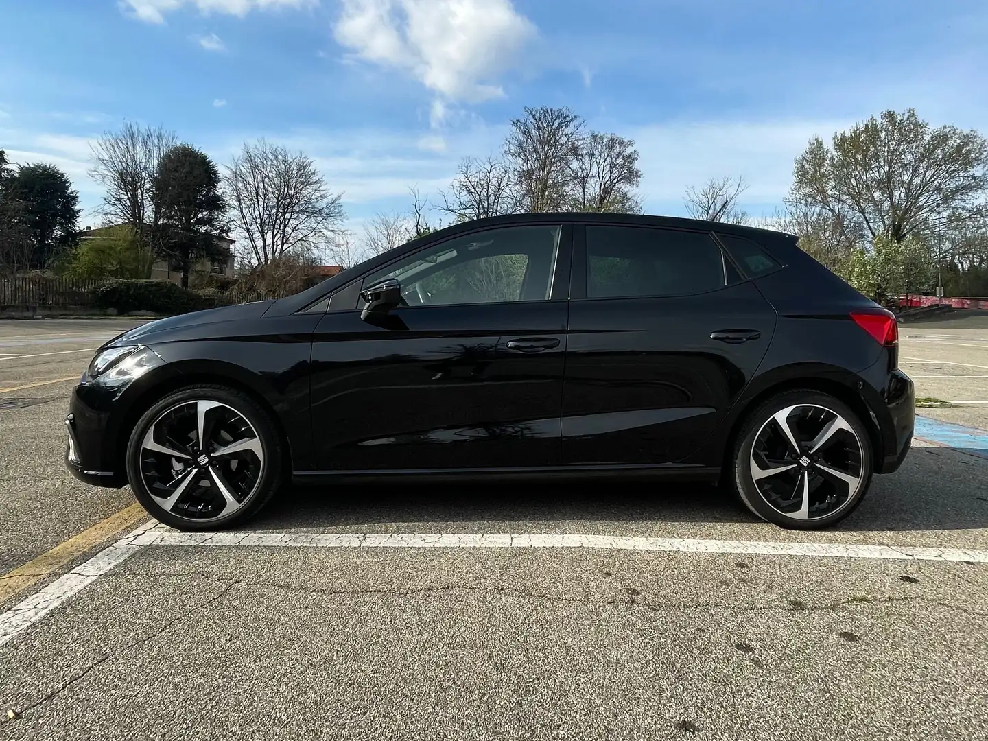 SEAT Ibiza Ibiza 1.0 mpi FR 80cv Nero - 1