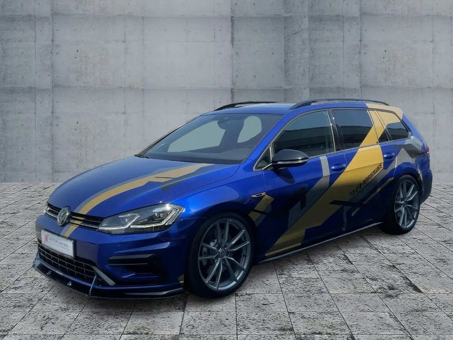 Volkswagen Golf Variant Golf VII Variant R 4M LED+NAVI+ACC+RFK+AID+PANO Blauw - 2