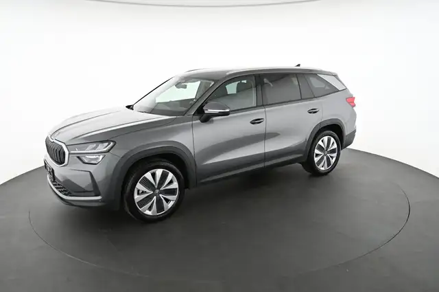 Skoda Kodiaq view 3