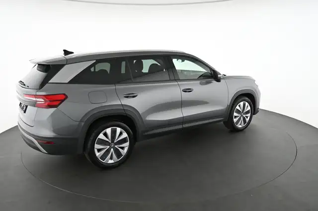 Skoda Kodiaq view 4