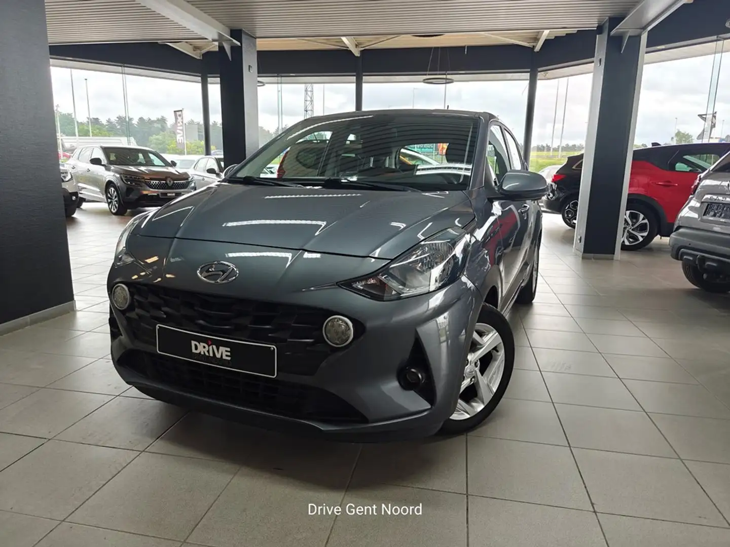 Hyundai i10 Sky AUT Grey - 1
