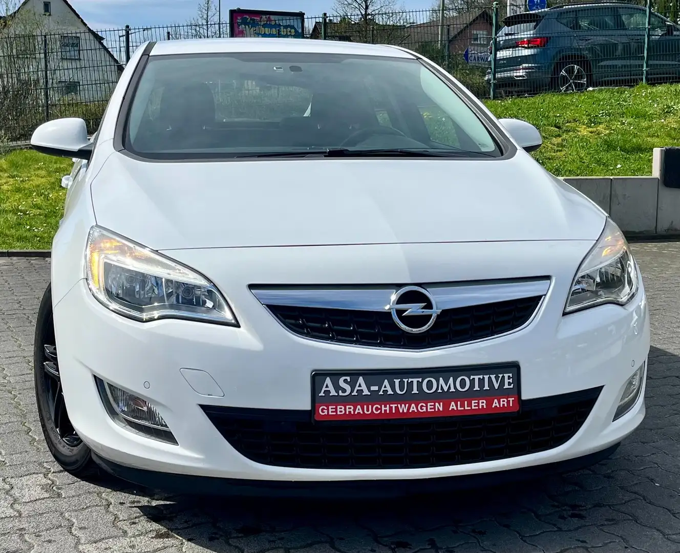 Opel Astra Edition Weiß - 1