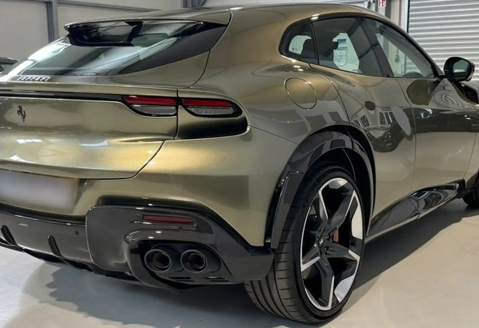 Ferrari Purosangue 6.5 Grün - 1