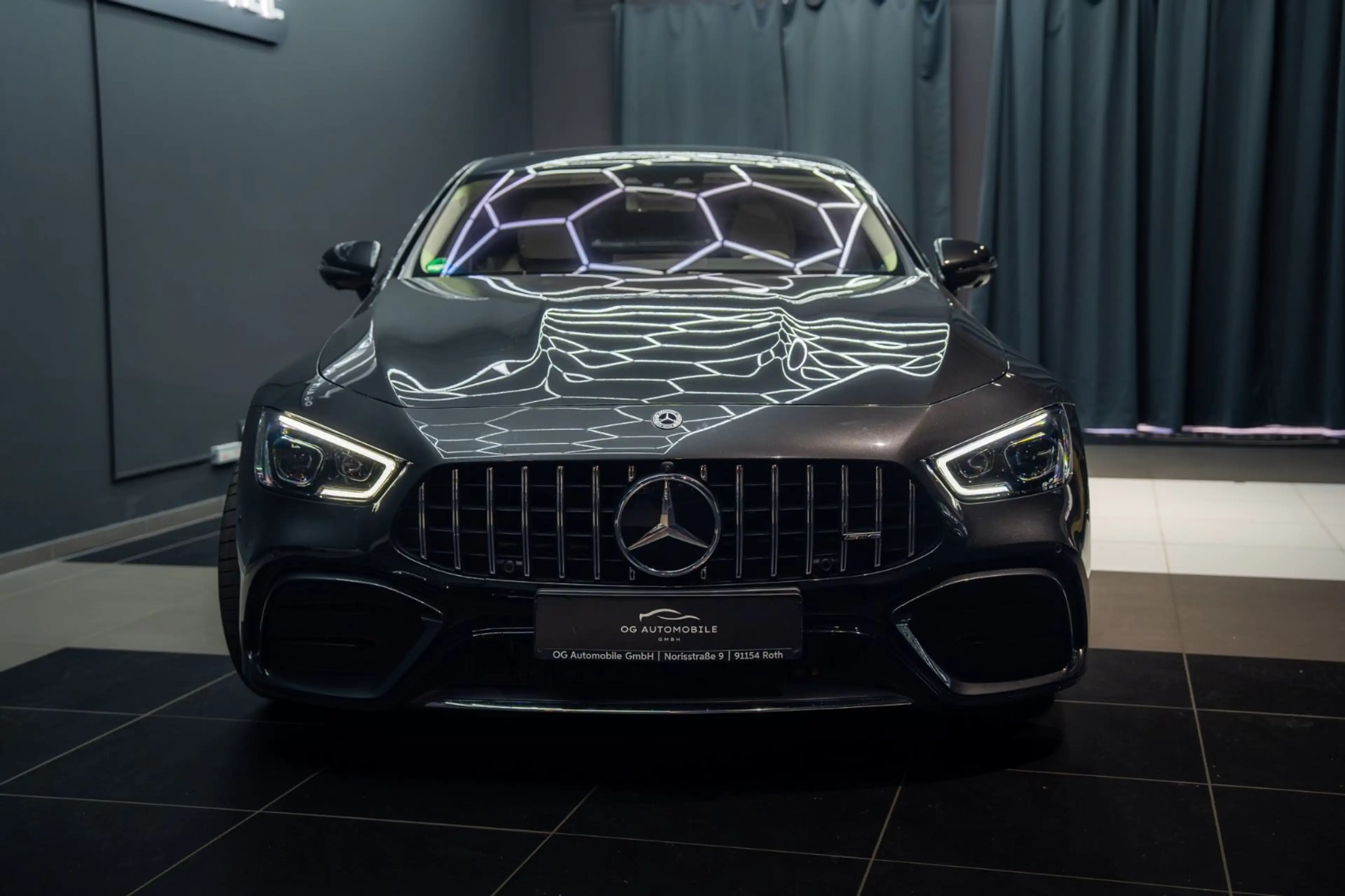 Mercedes-Benz AMG GT 53 4Matic+*BURM*360*MASSAGE*V8*1HAND*VOLL — photo 3