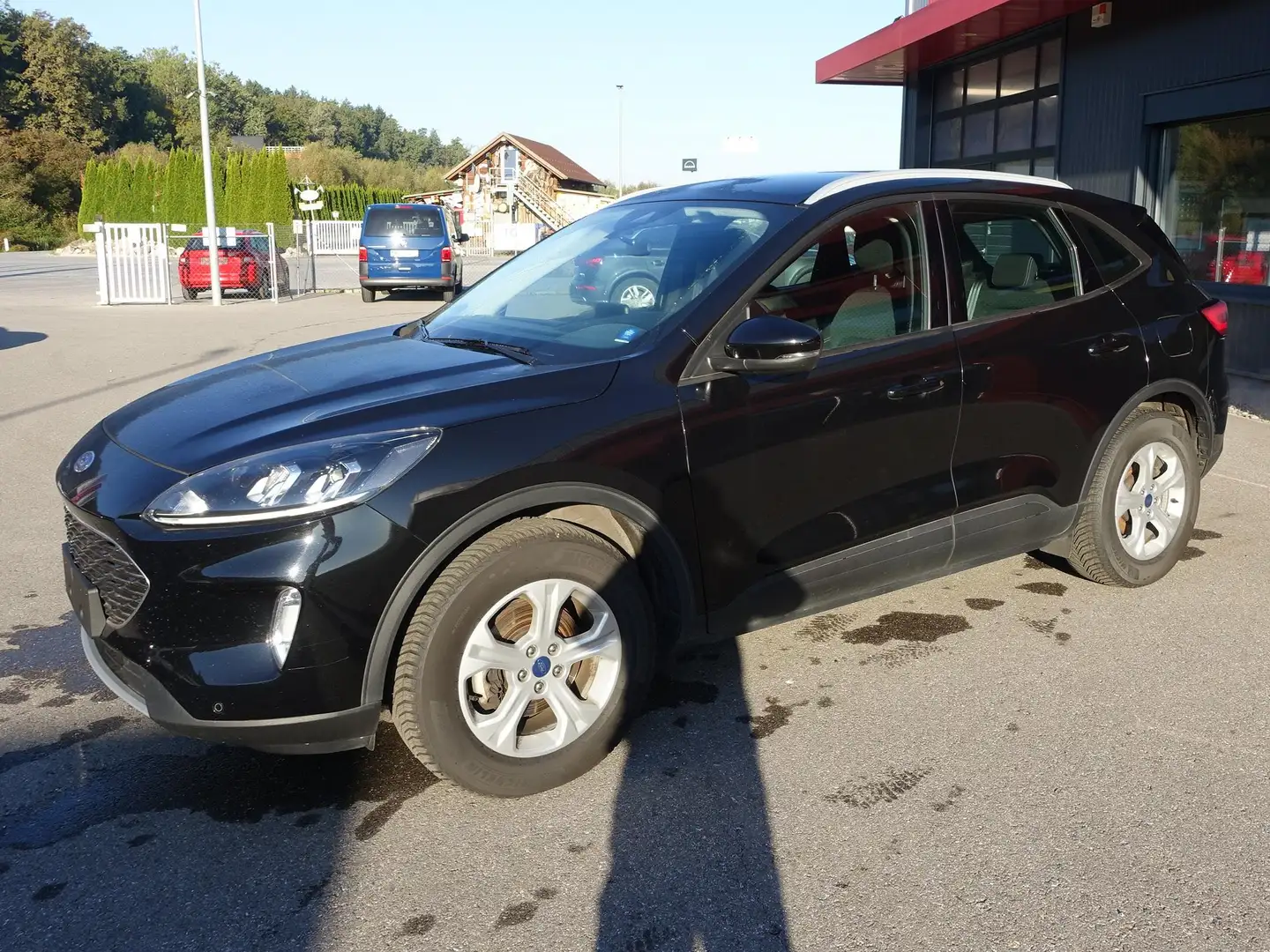 Ford Kuga Hybrid Cool 4WD Schwarz - 2