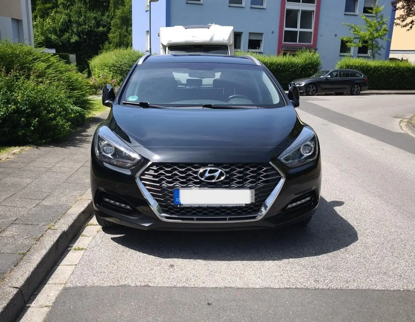 Hyundai i40 i40cw Diesel Kombi blue 1.6 CRDi DCT Space Schwarz - 2