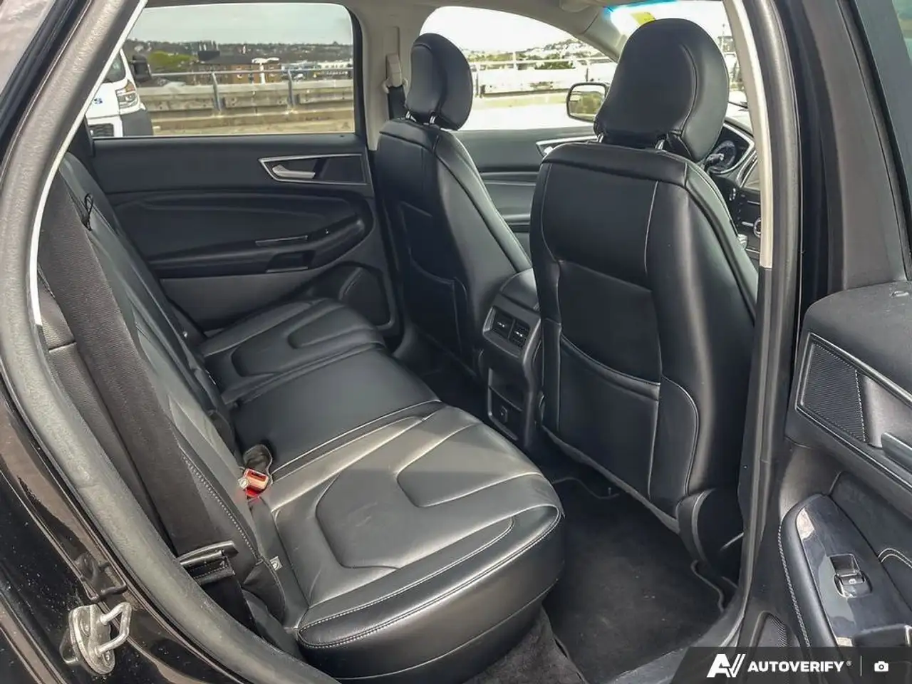Ford Edge снимка Ford Edge