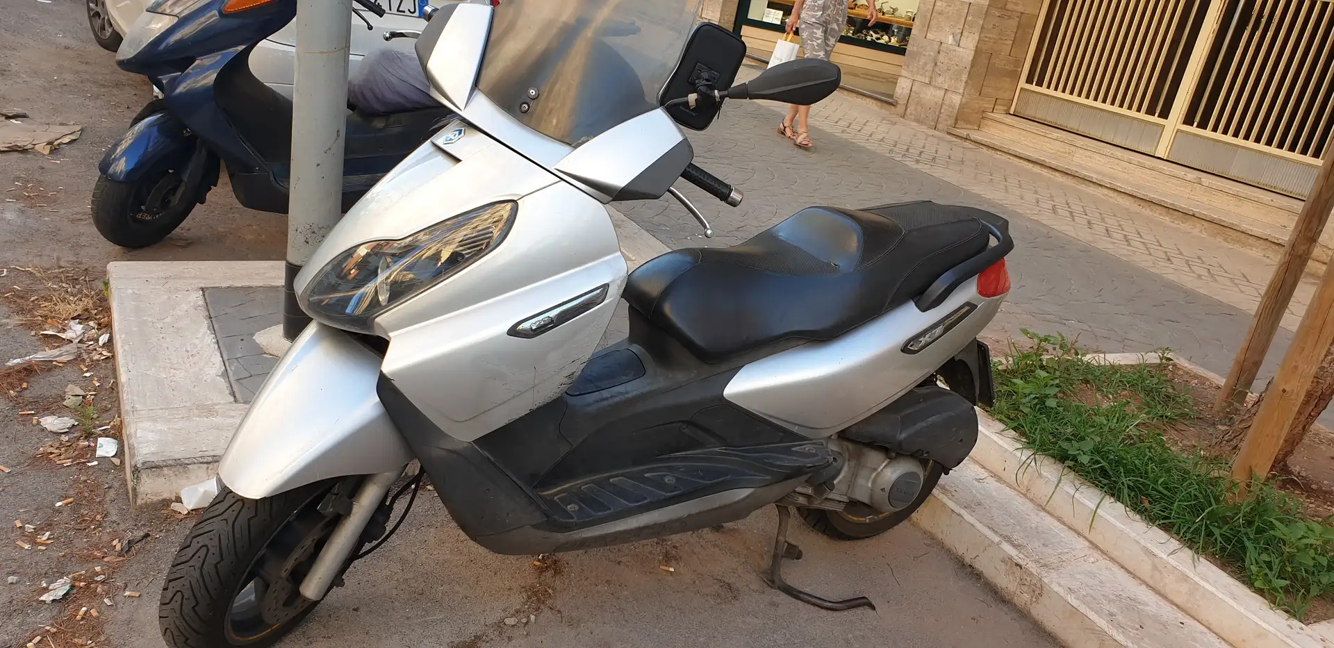 Piaggio Beverly 250 Gris - 2