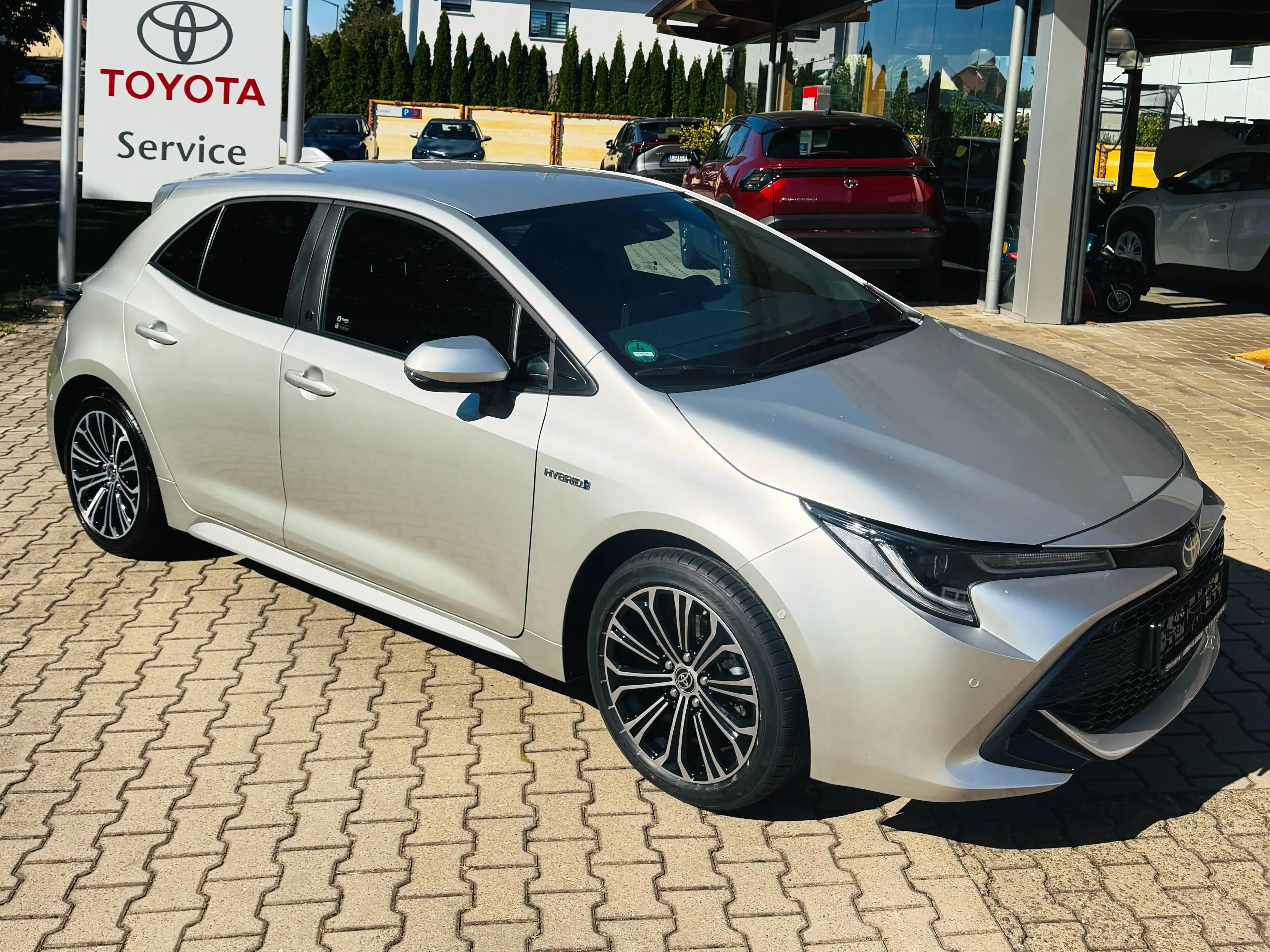 Toyota Corolla Corolla Hybrid 1.8 Team Deutschland + Technik-Paket — photo 7