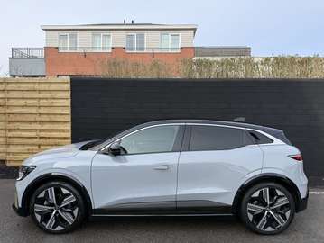e-Megane E-Tech 60 kWh Iconic R220 Optimum charge