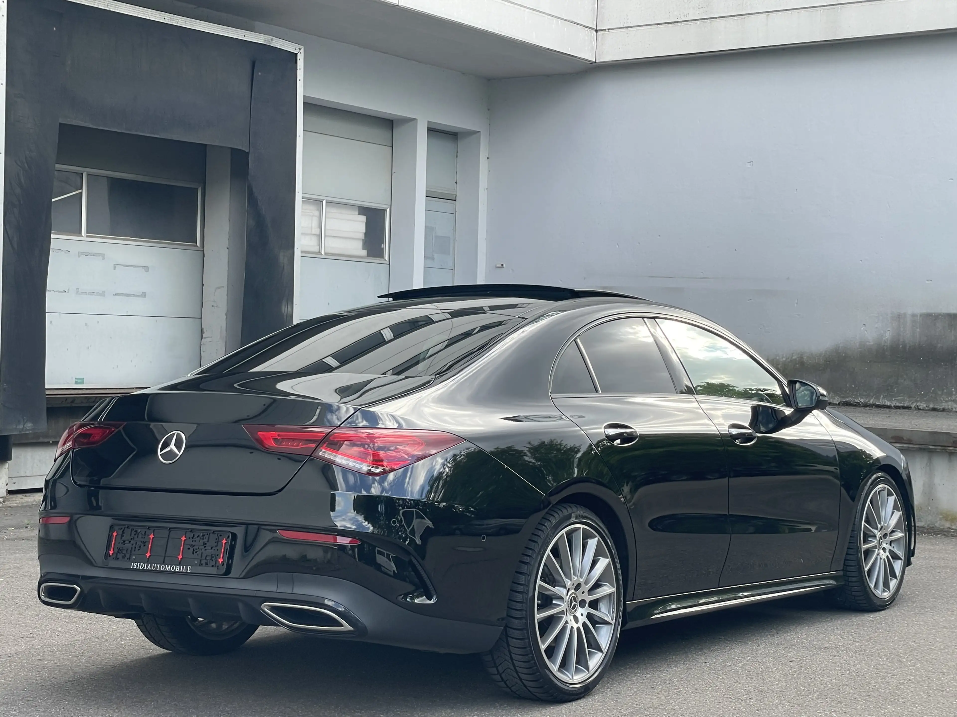 Mercedes-Benz CLA 200 Coupe AMG Night LED MBUX Pano Ambiente — photo 6