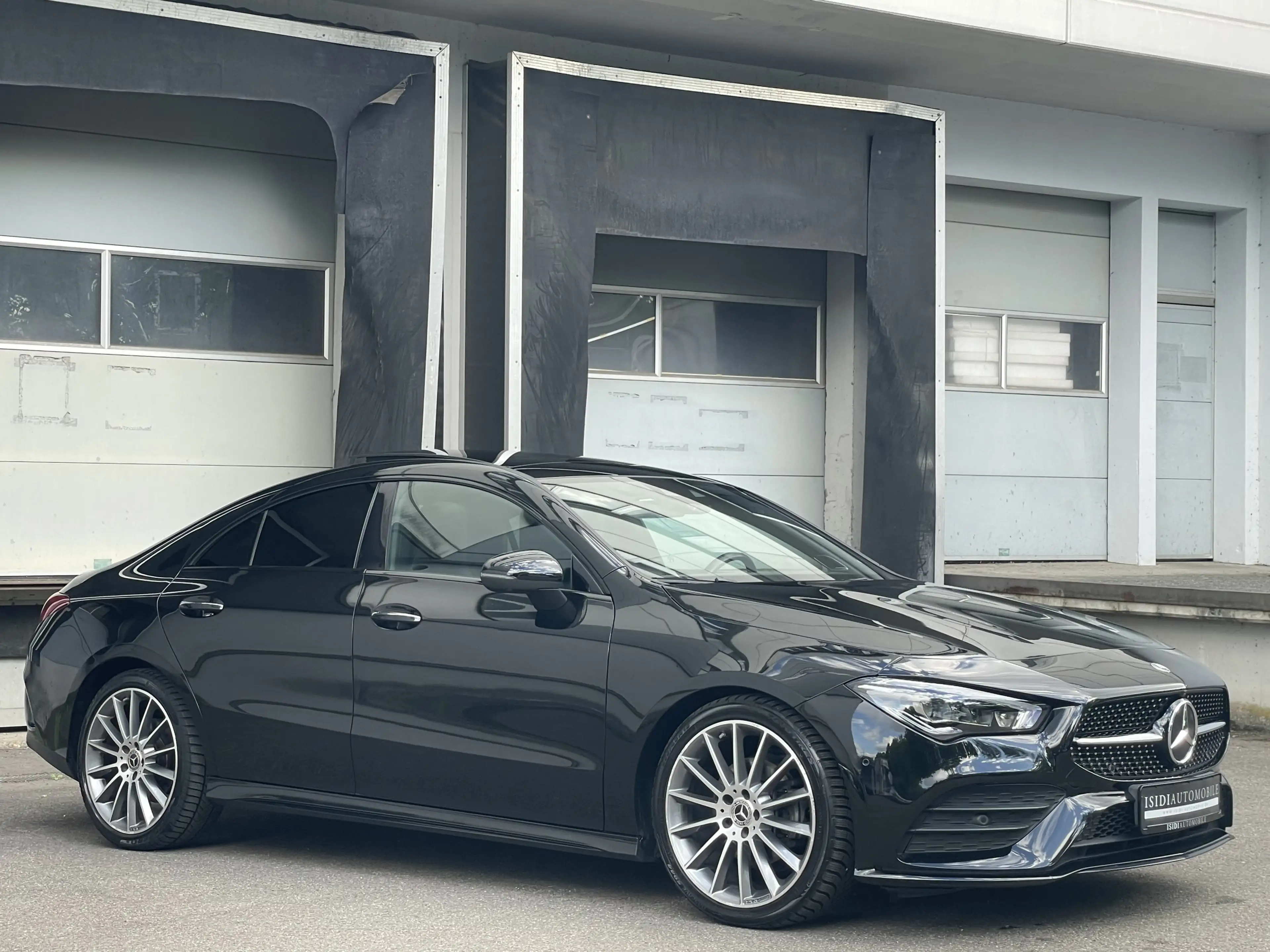 Mercedes-Benz CLA 200 Coupe AMG Night LED MBUX Pano Ambiente — photo 8