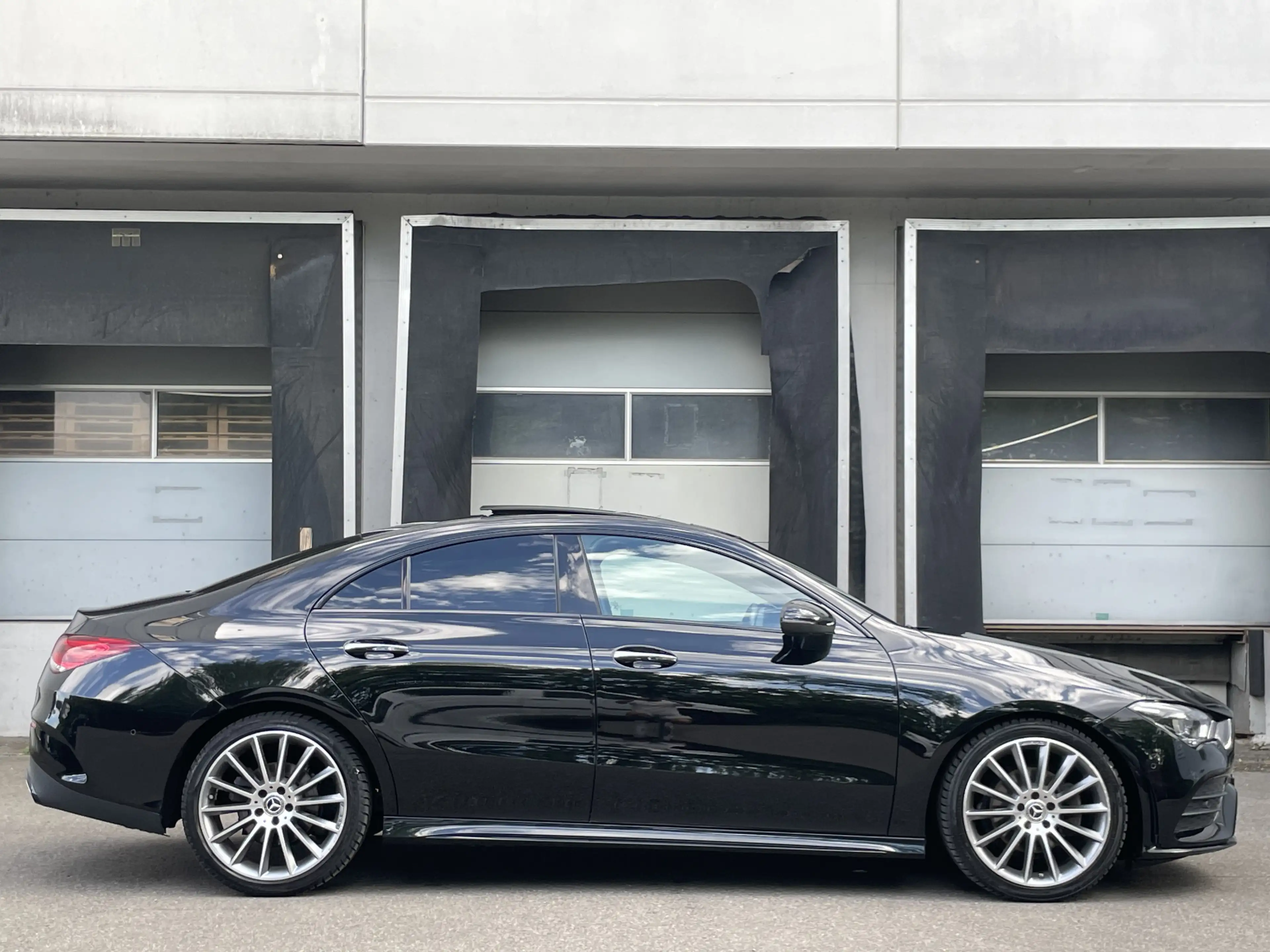 Mercedes-Benz CLA 200 Coupe AMG Night LED MBUX Pano Ambiente — photo 7