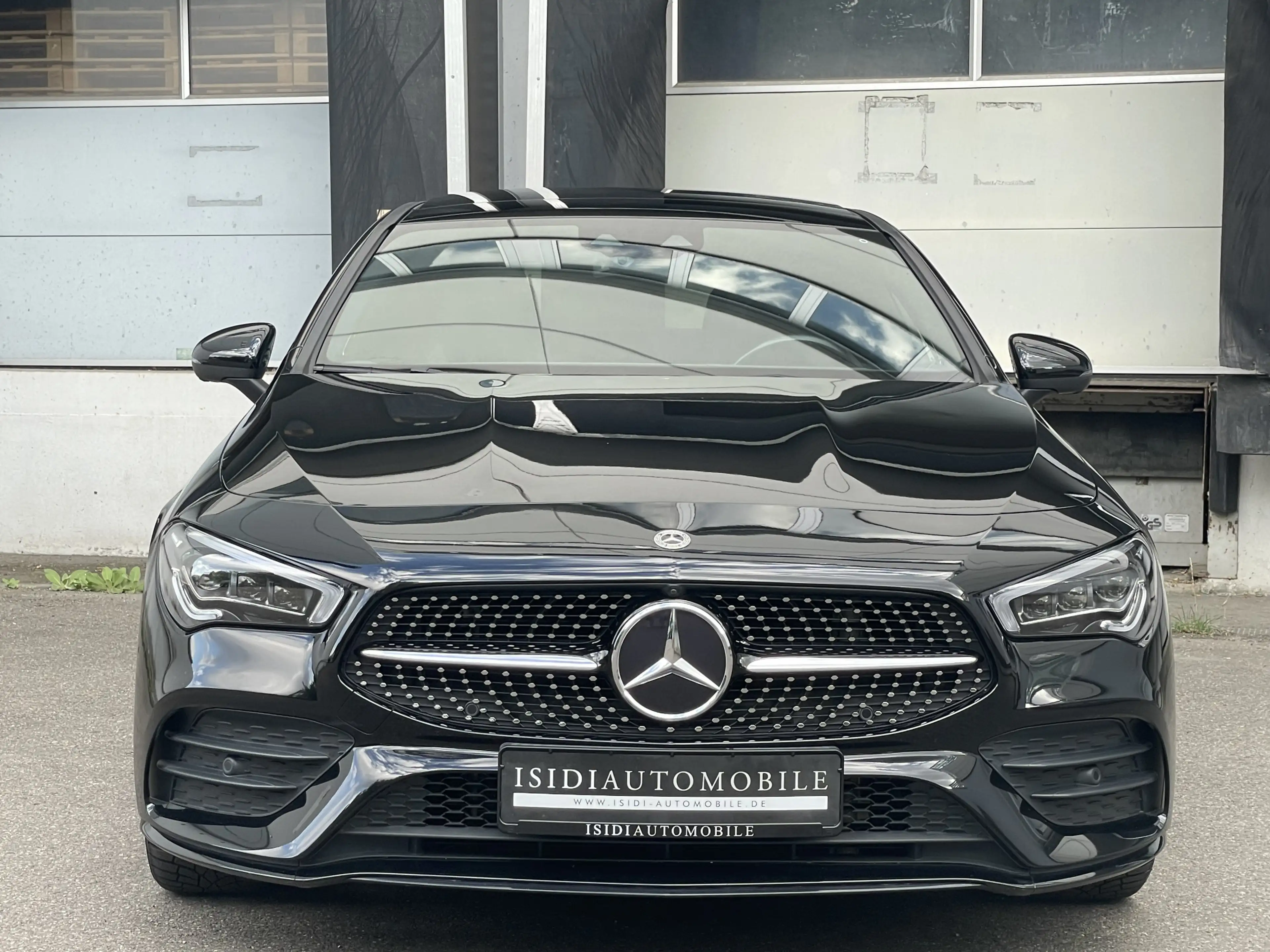 Mercedes-Benz CLA 200 Coupe AMG Night LED MBUX Pano Ambiente — photo 10