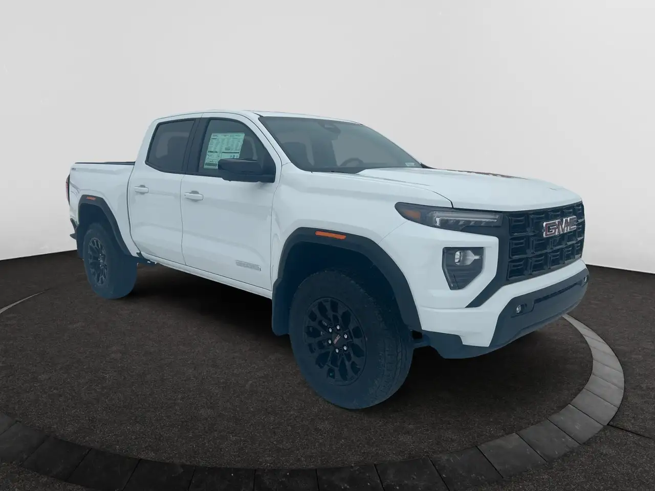 GMC Canyon снимка GMC Canyon