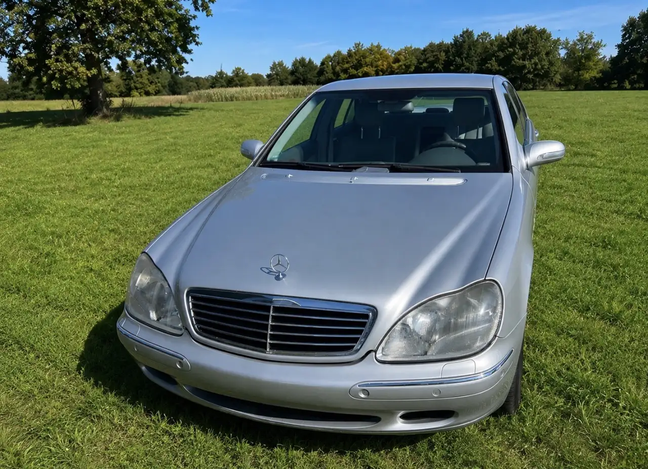 Mercedes-Benz S 320, foto 1