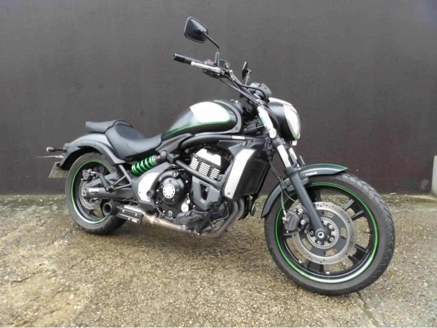 Kawasaki Grau - 2