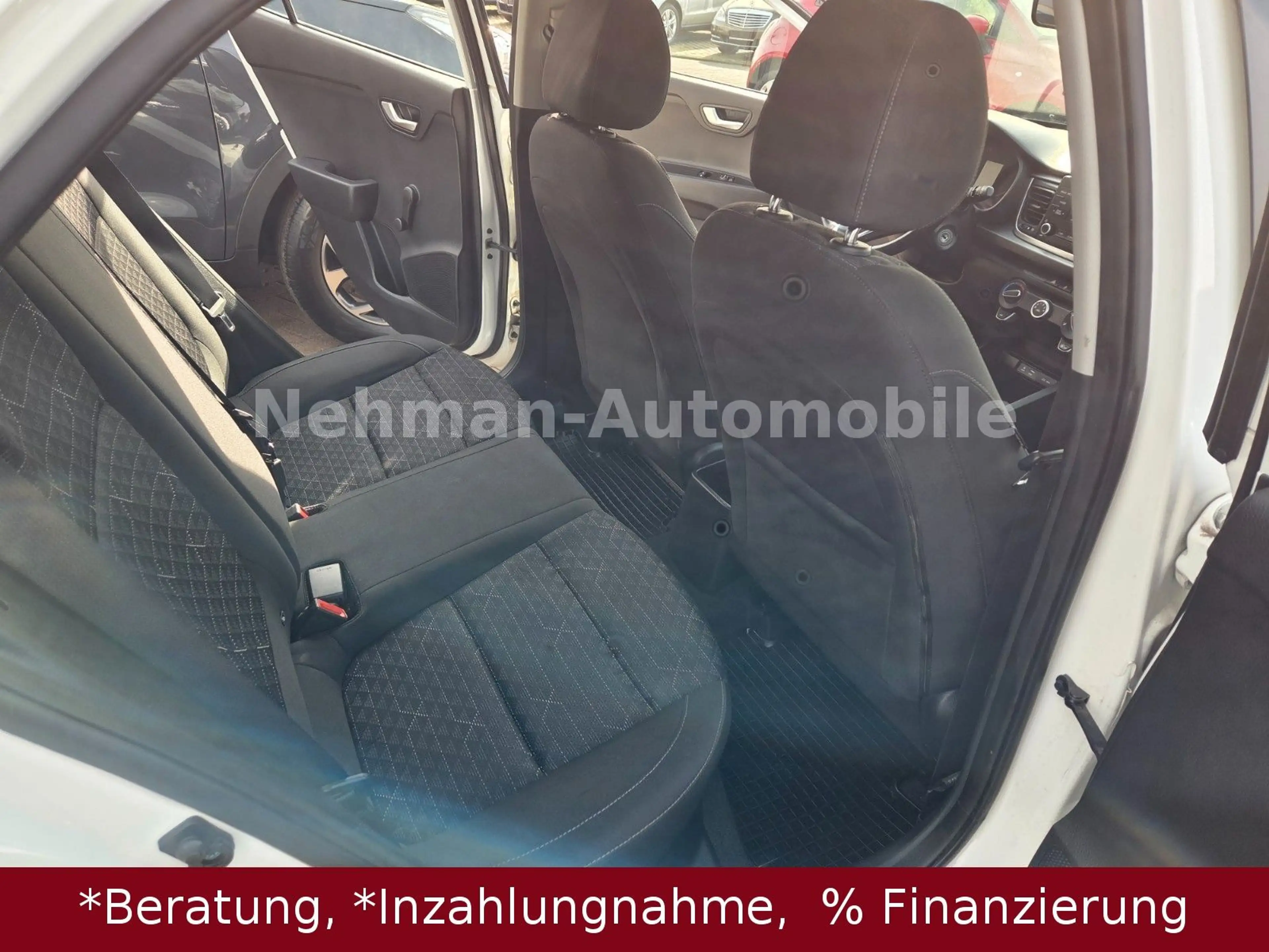 Kia Rio Attract — photo 13