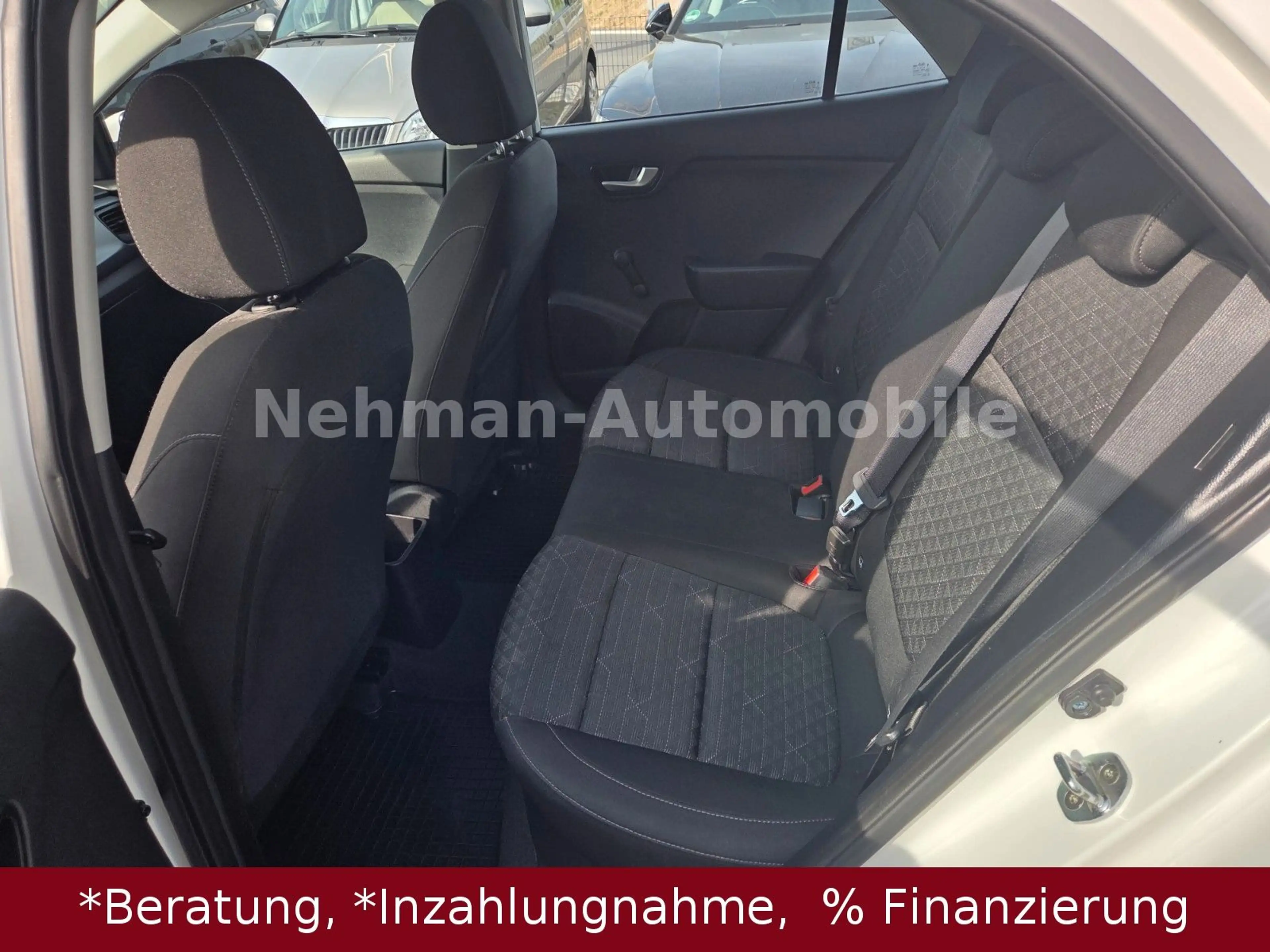 Kia Rio Attract — photo 11