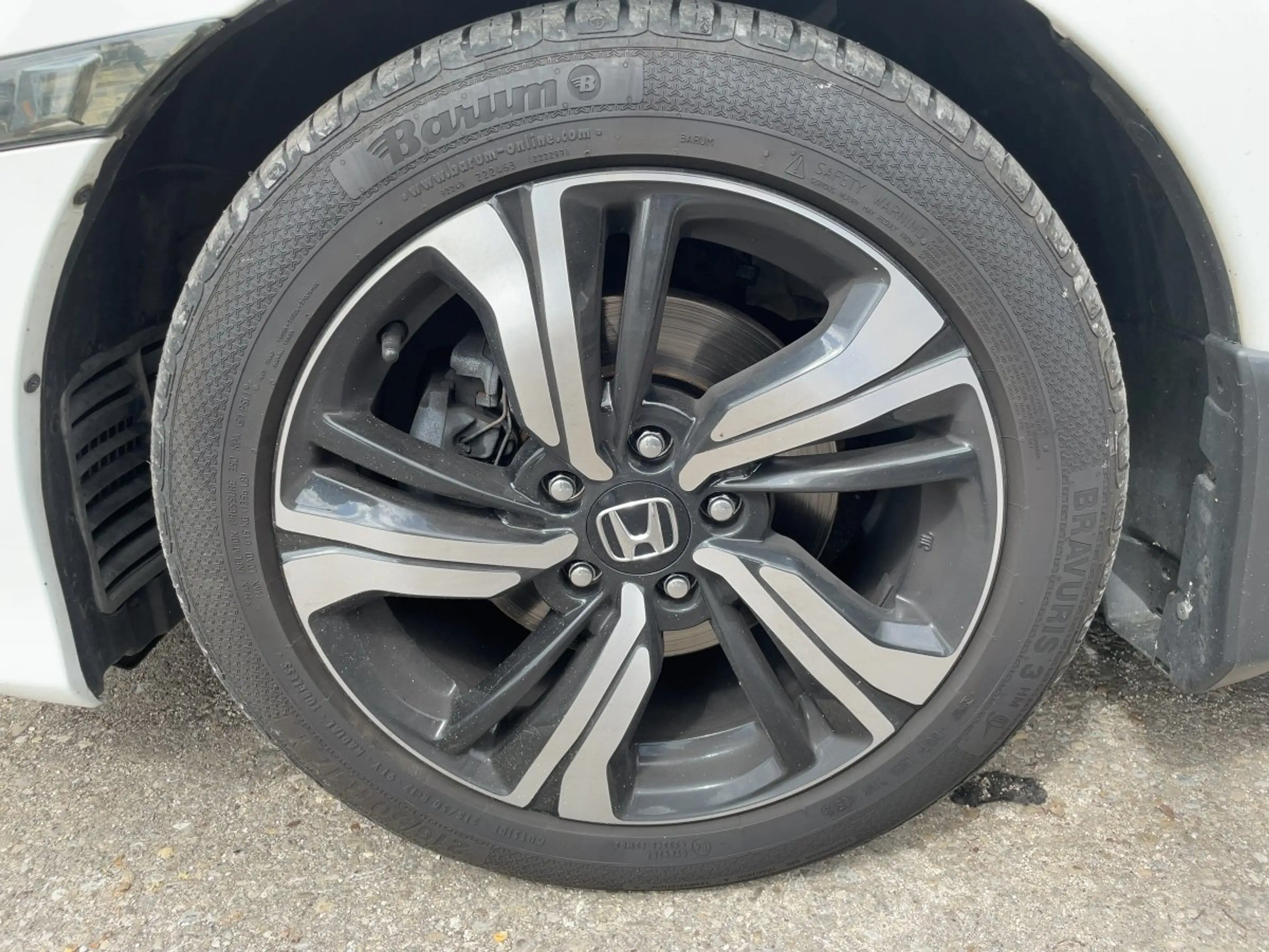 Honda Civic 4-trg. 1.6 i-DTEC Executive ACC+LED+Navi — photo 13