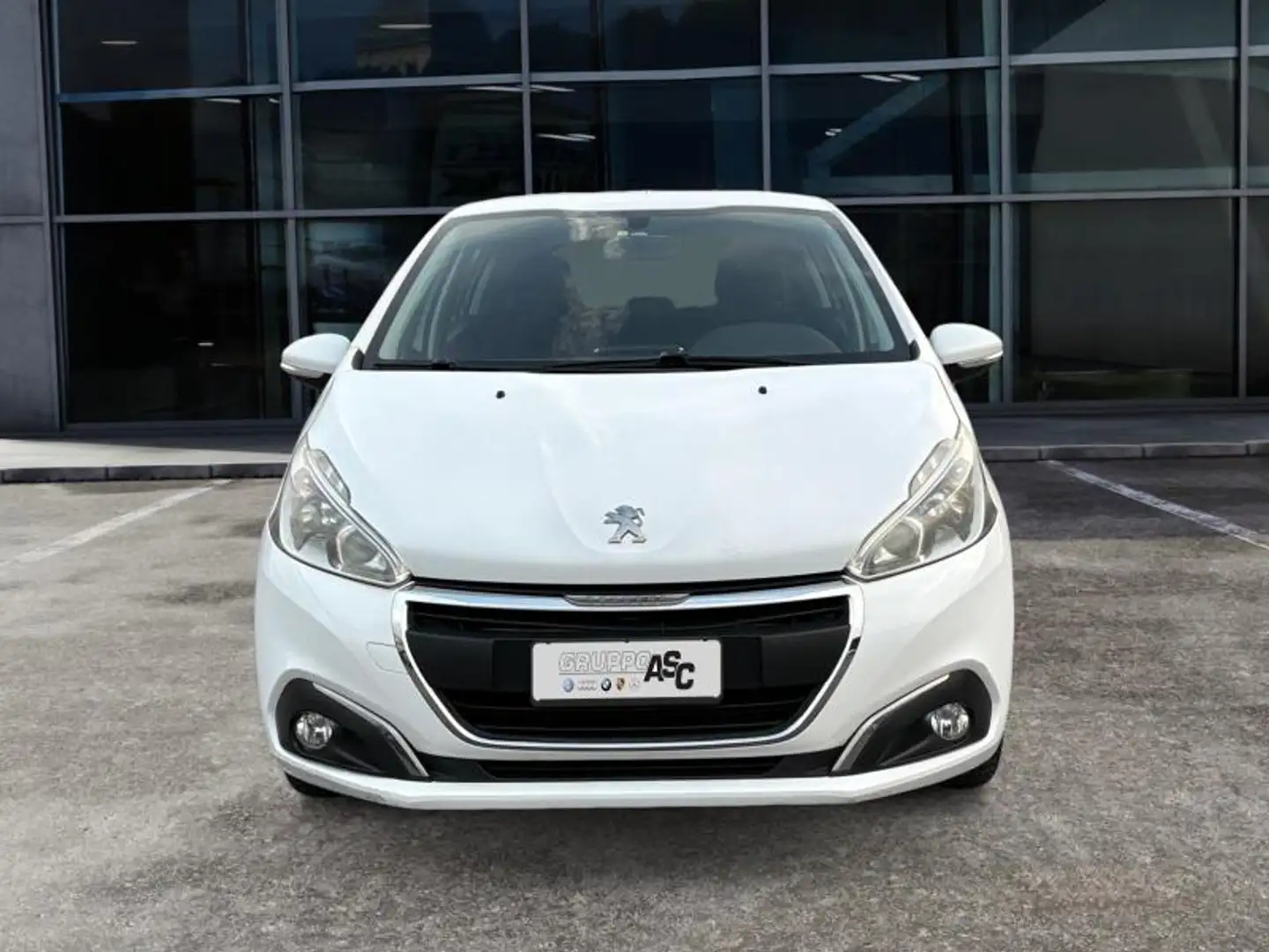 Peugeot 208 1.6 DIESEL 75 CV ADATTA NEOPATENTATI Blanc - 2