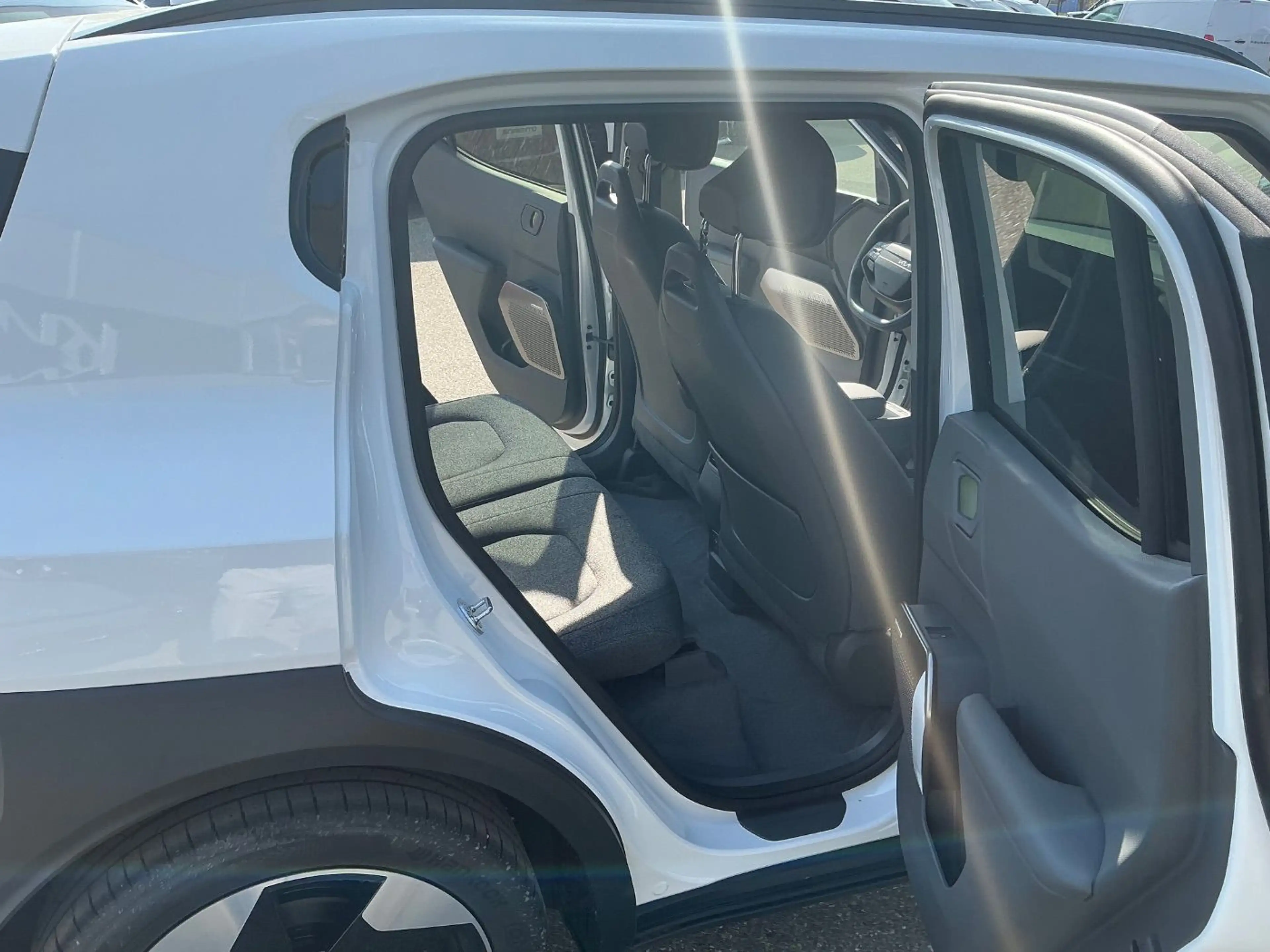 Kia EV2 Earth 4-Sitzer 42,2 kWh Gewerbeangebot*Voll — photo 12