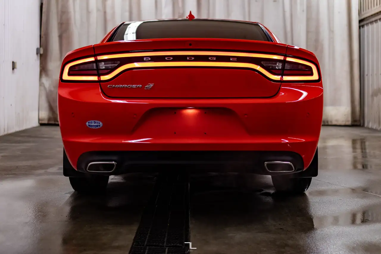 Dodge Charger снимка Dodge Charger