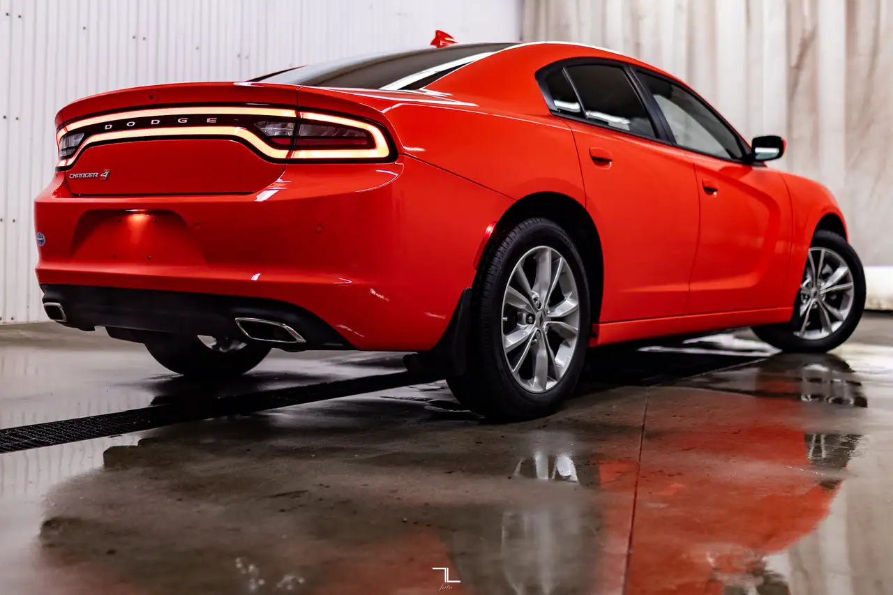 Dodge Charger снимка Dodge Charger