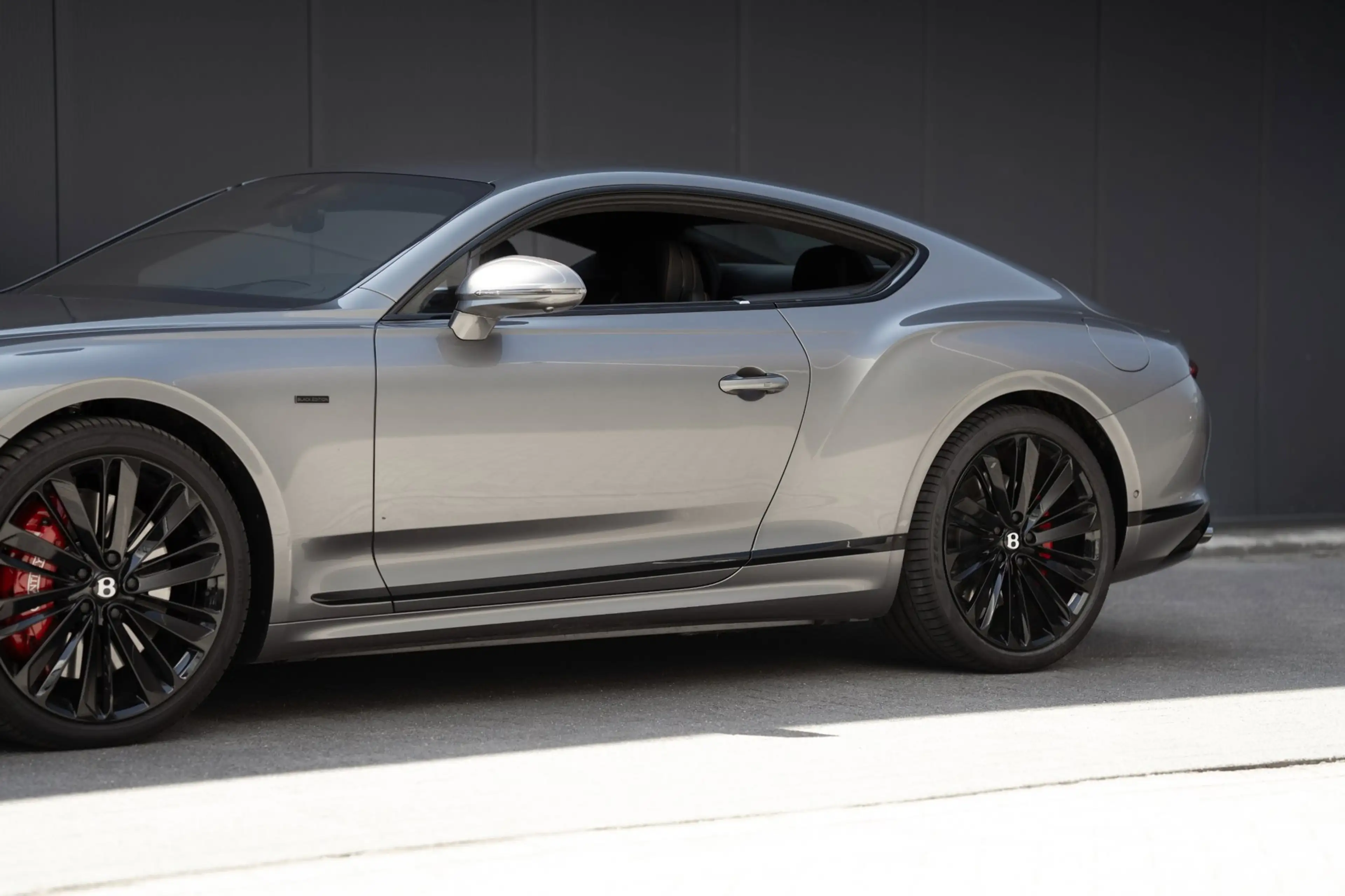 Bentley Continental GT 4.0 V8 Hybrid (Arrival July) — photo 12