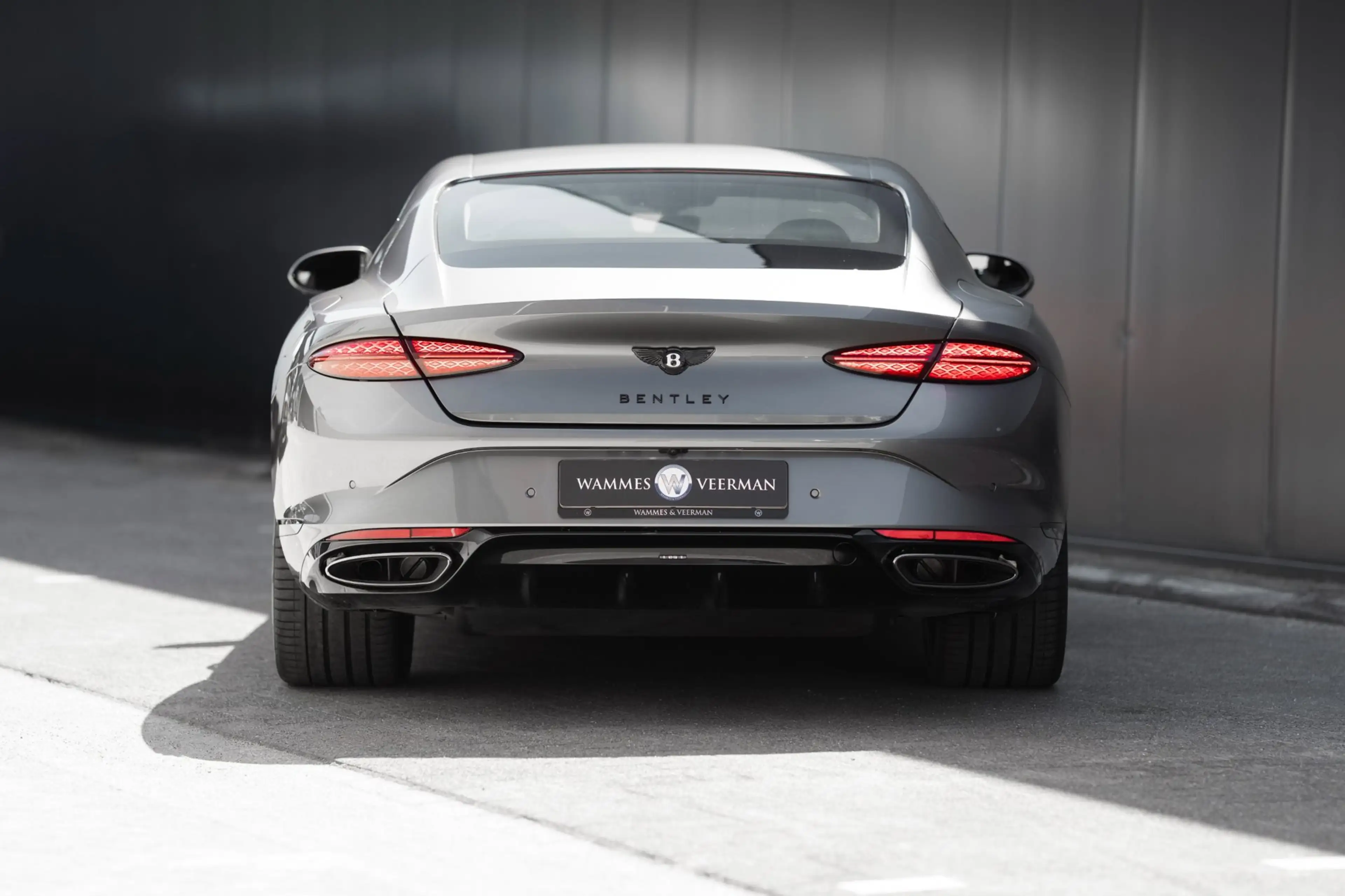 Bentley Continental GT 4.0 V8 Hybrid (Arrival July) — photo 10