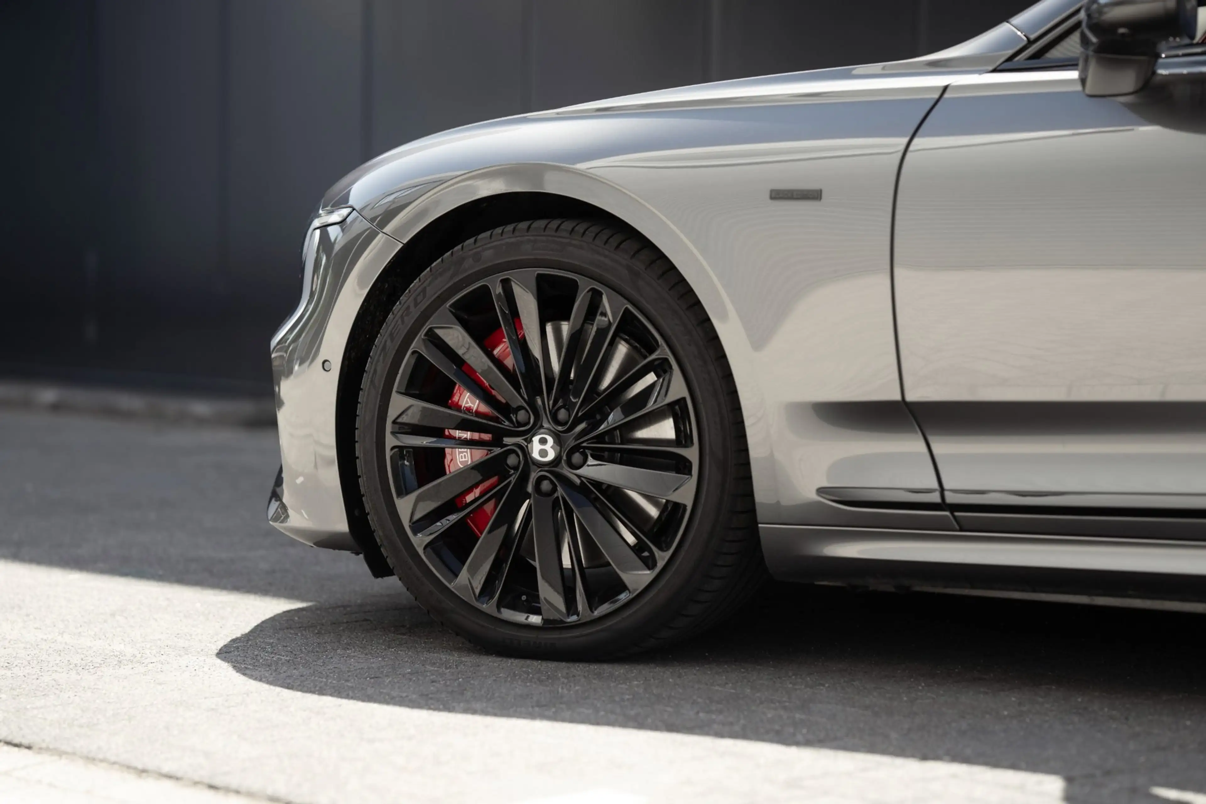 Bentley Continental GT 4.0 V8 Hybrid (Arrival July) — photo 6