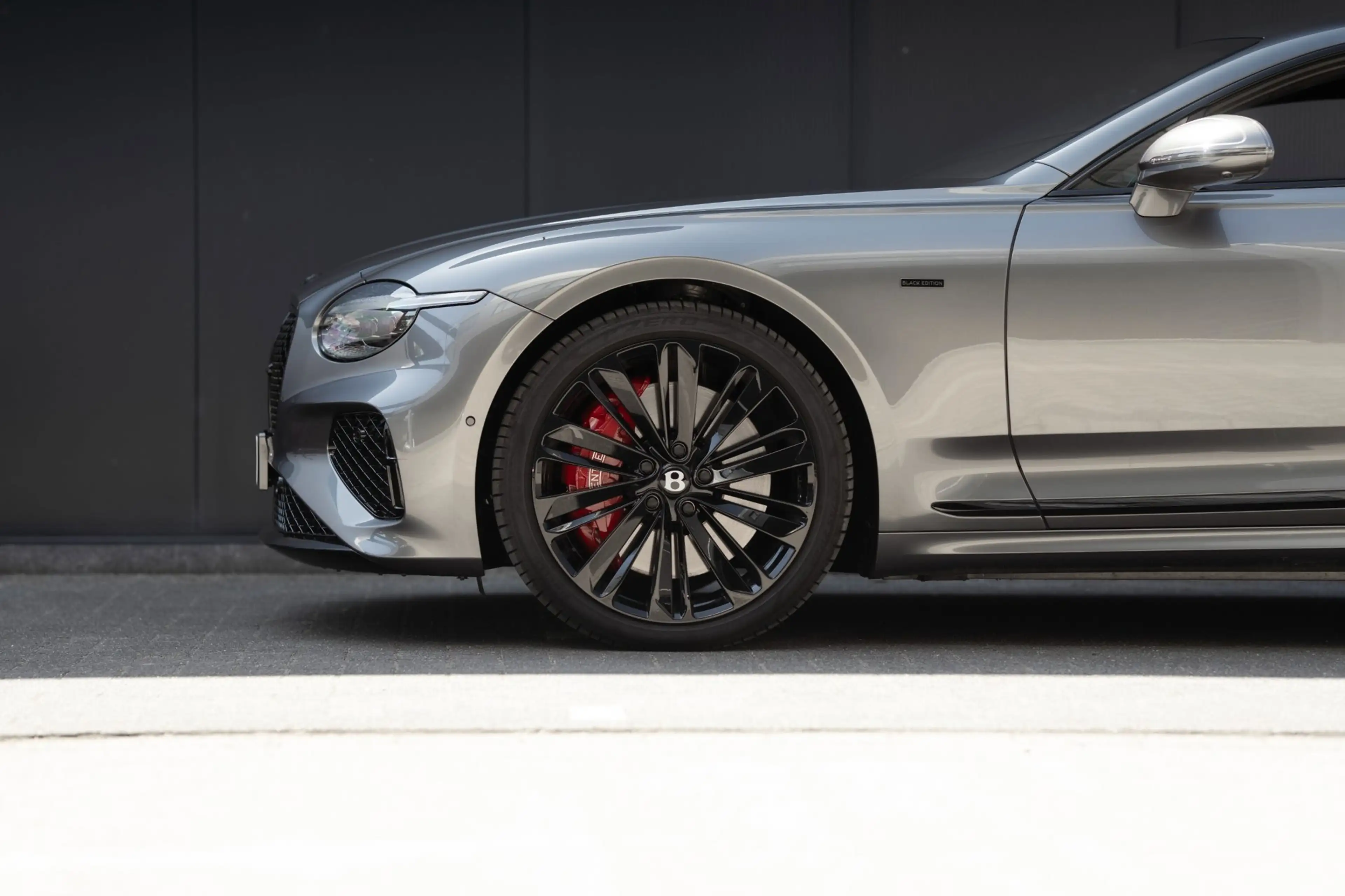 Bentley Continental GT 4.0 V8 Hybrid (Arrival July) — photo 11