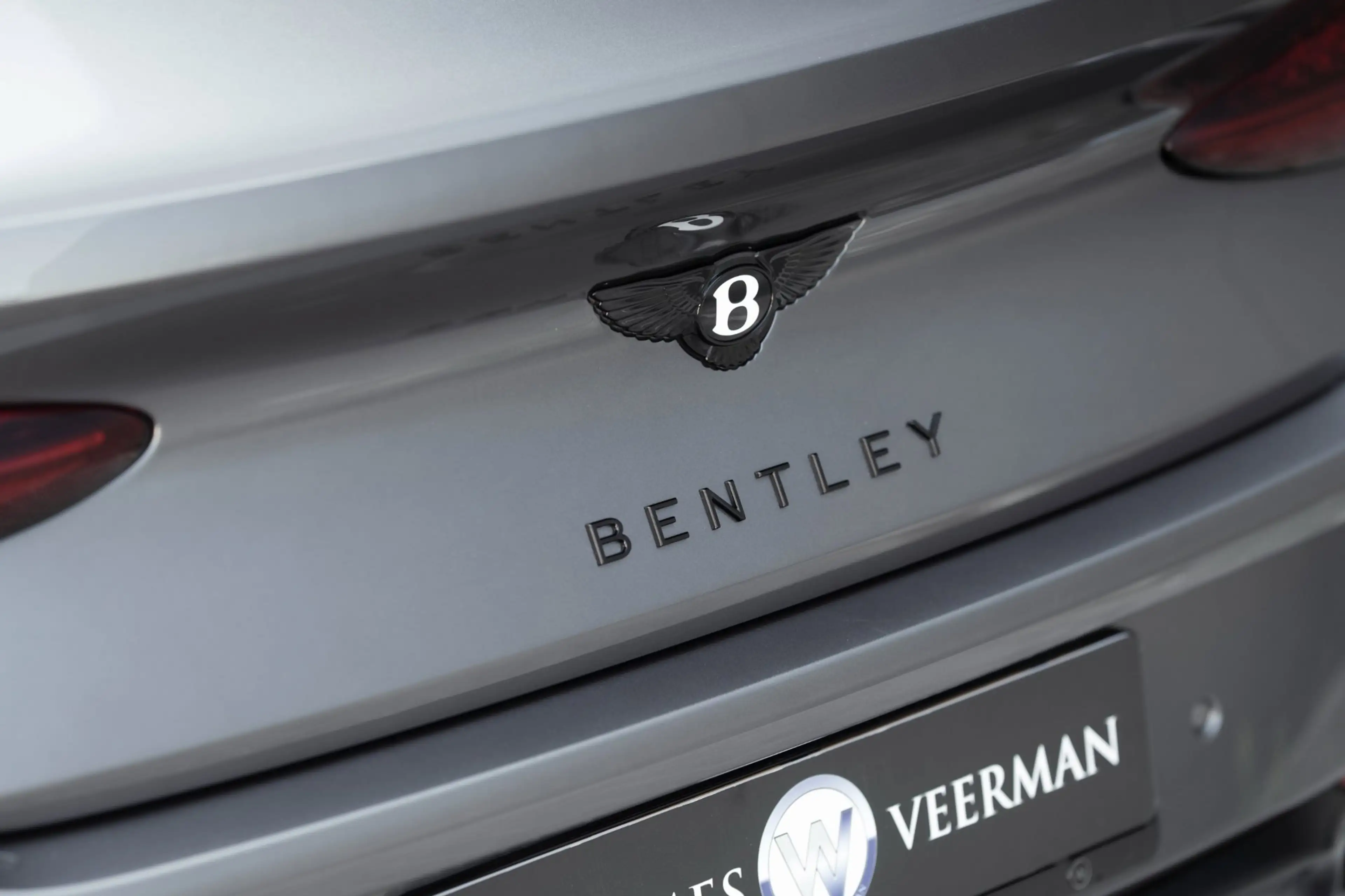 Bentley Continental GT 4.0 V8 Hybrid (Arrival July) — photo 9