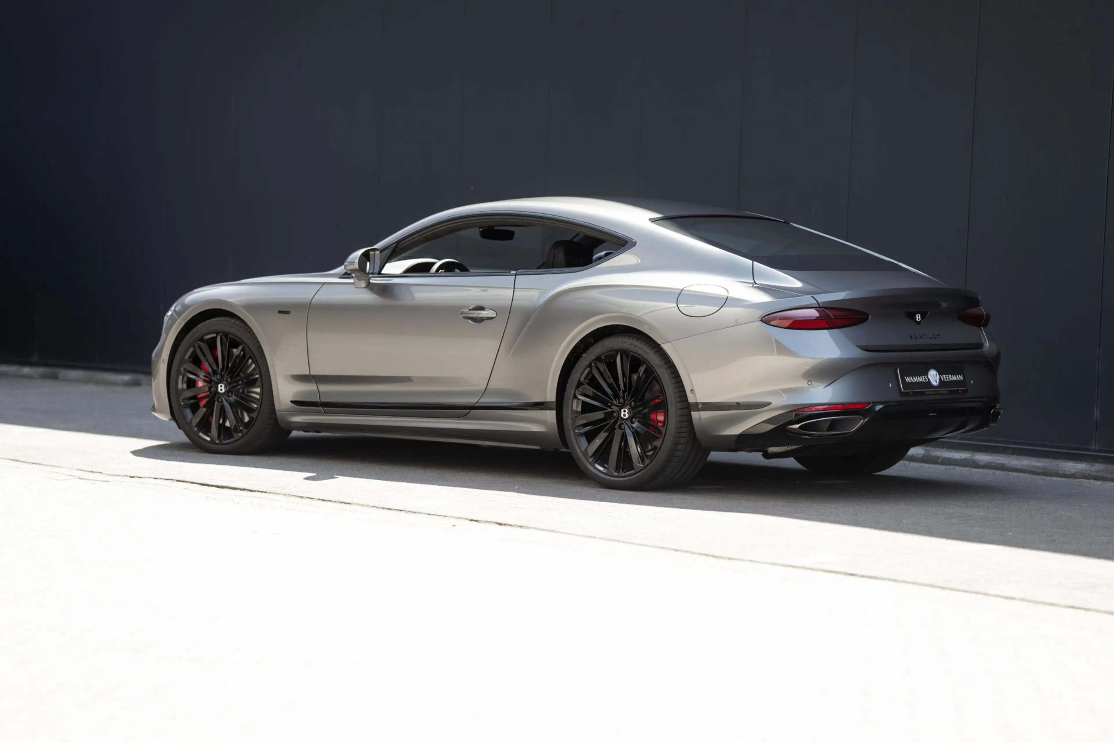 Bentley Continental GT 4.0 V8 Hybrid (Arrival July) — photo 8