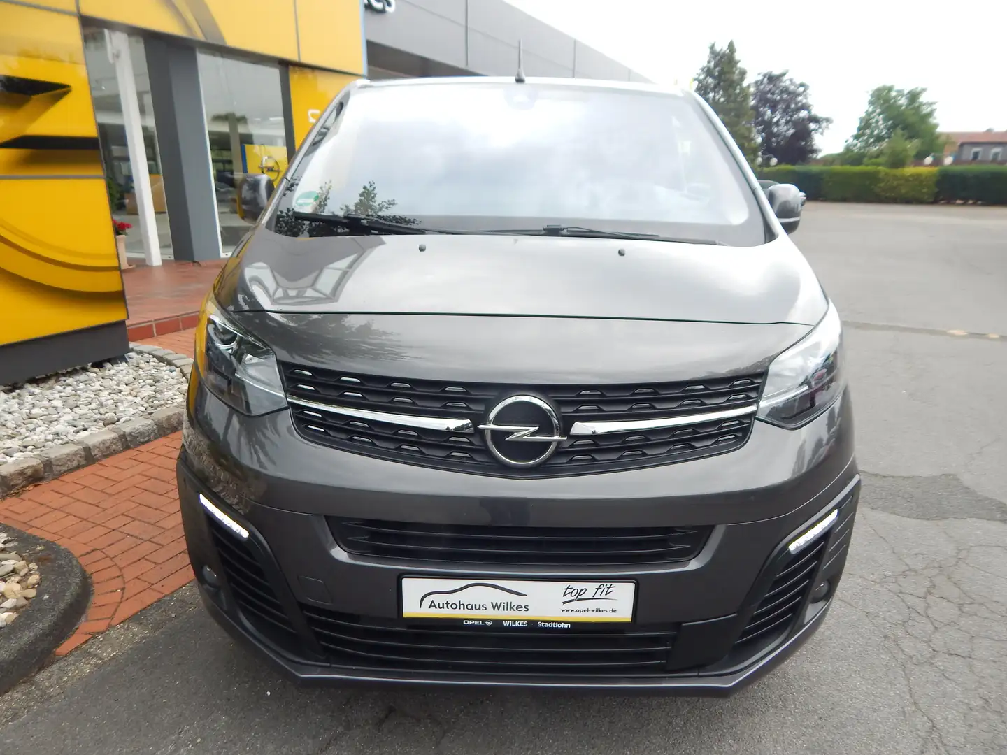Opel Vivaro Innovation (M;L2) *Automatik & Top-Ausstattung* Grau - 2
