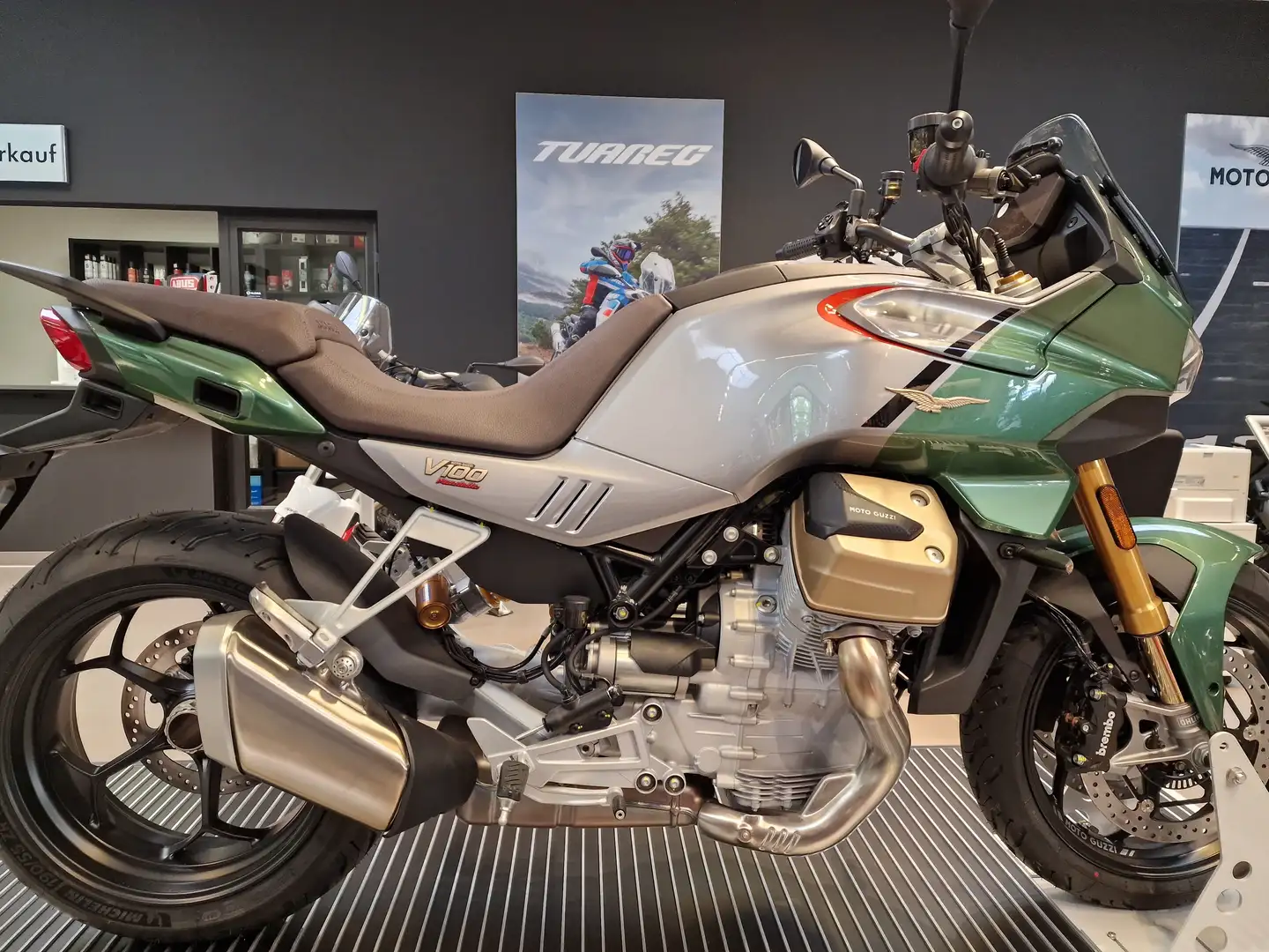 Moto Guzzi V 100 !Aktion! Mandello S Green - 2