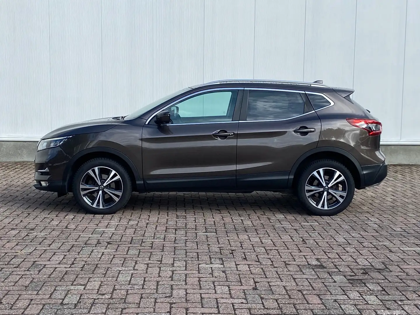 Nissan Qashqai 1.2 N-Connecta Marrón - 2
