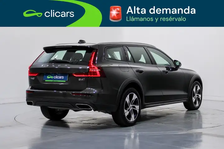Volvo S60 2022, foto 5