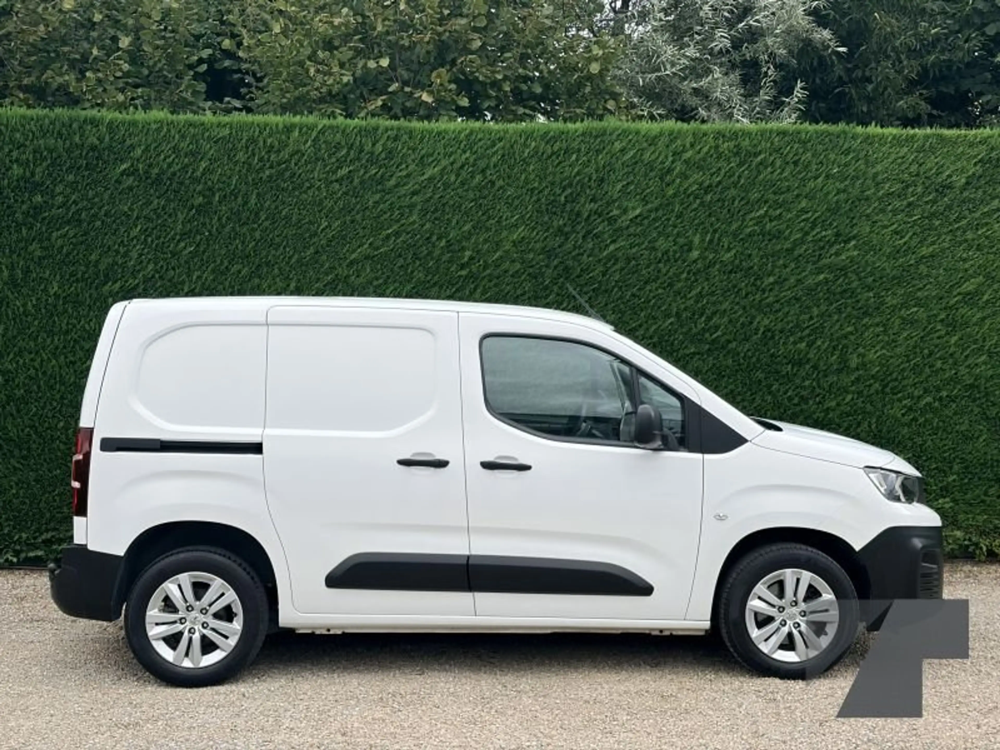 Peugeot Partner Premium L1 — photo 6