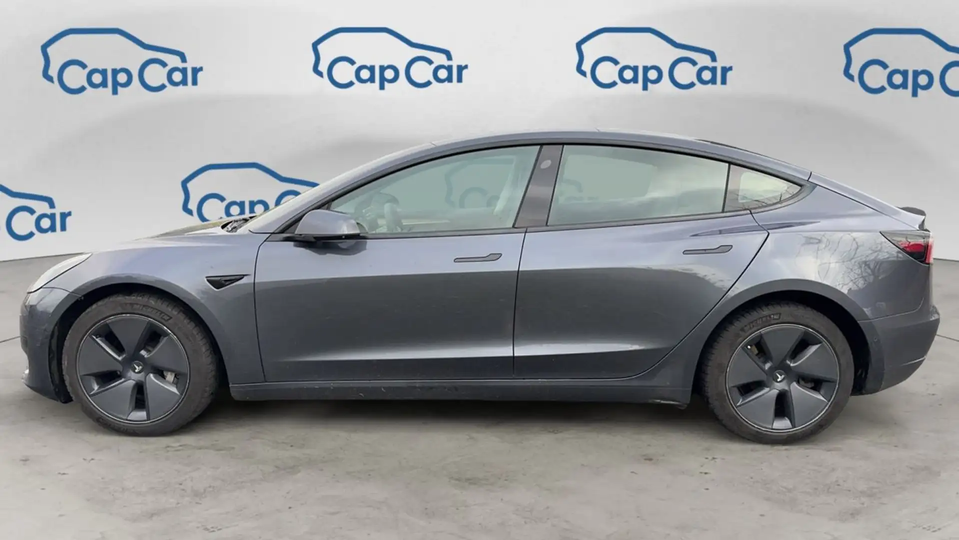 Tesla Model 3 275 RWD Standard - 2