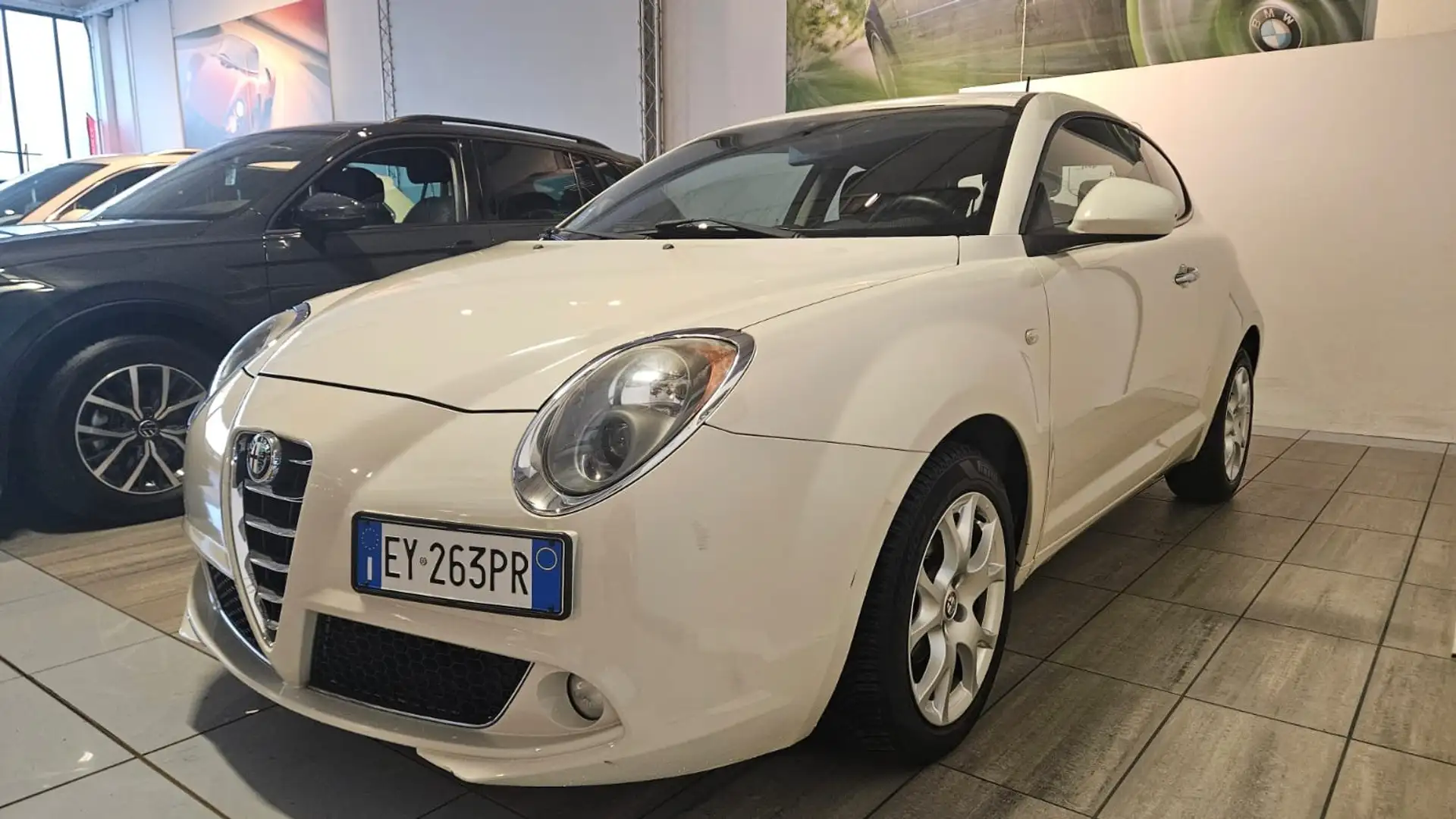 Alfa Romeo MiTo 1.4 78 cv Distinctive pack 8v Blanc - 2