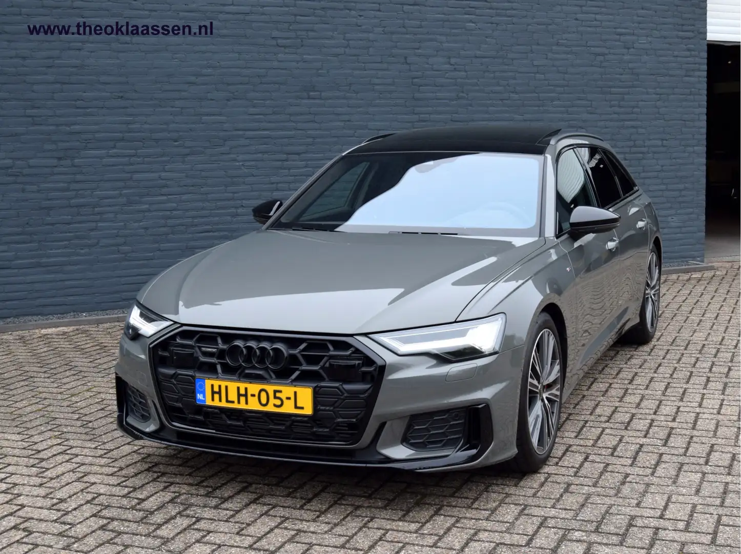 Audi A6 Avant 55 TFSI e quattro S edition Competition Grijs - 2